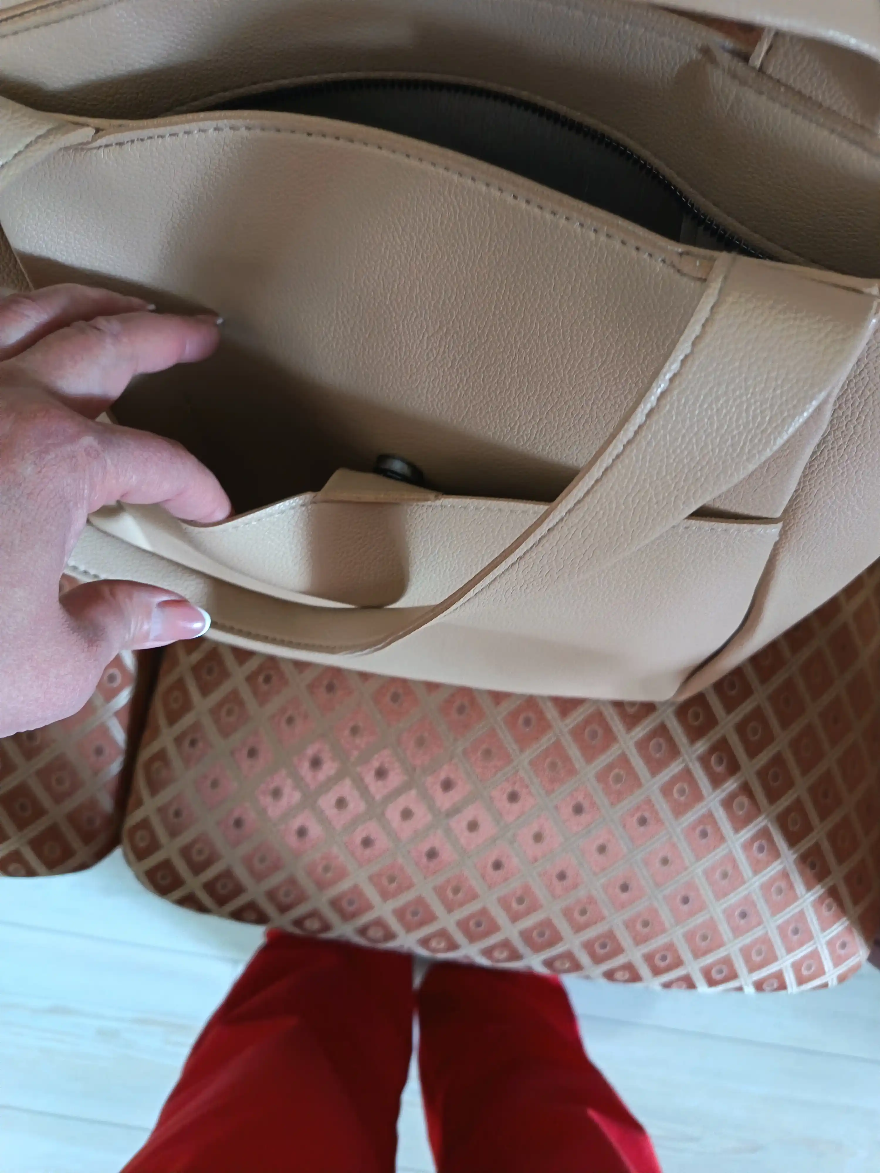 Ayollar sumkasi, sun’iy charm, shopper