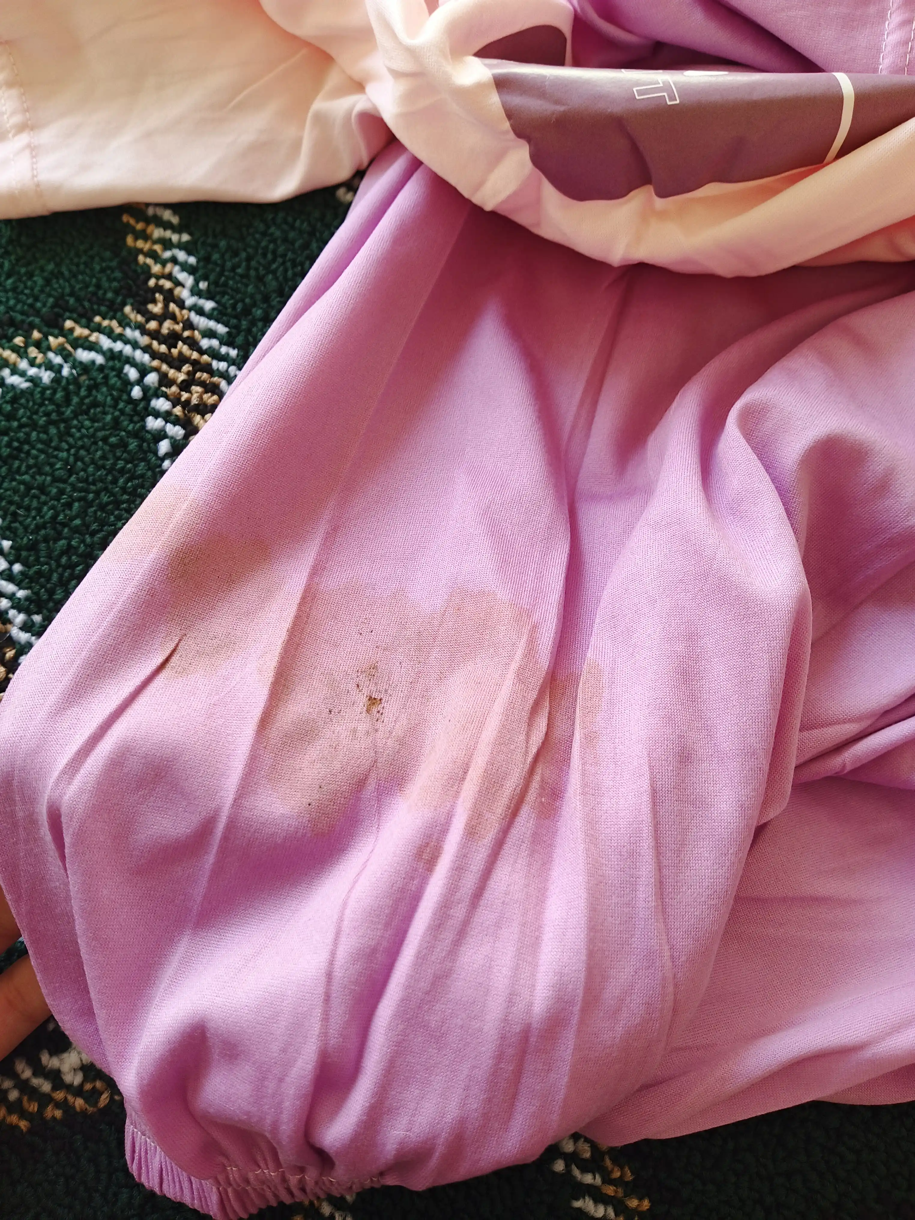 Ayollar va qizlar uchun ikki qismli pijama, 2 ta 1 da