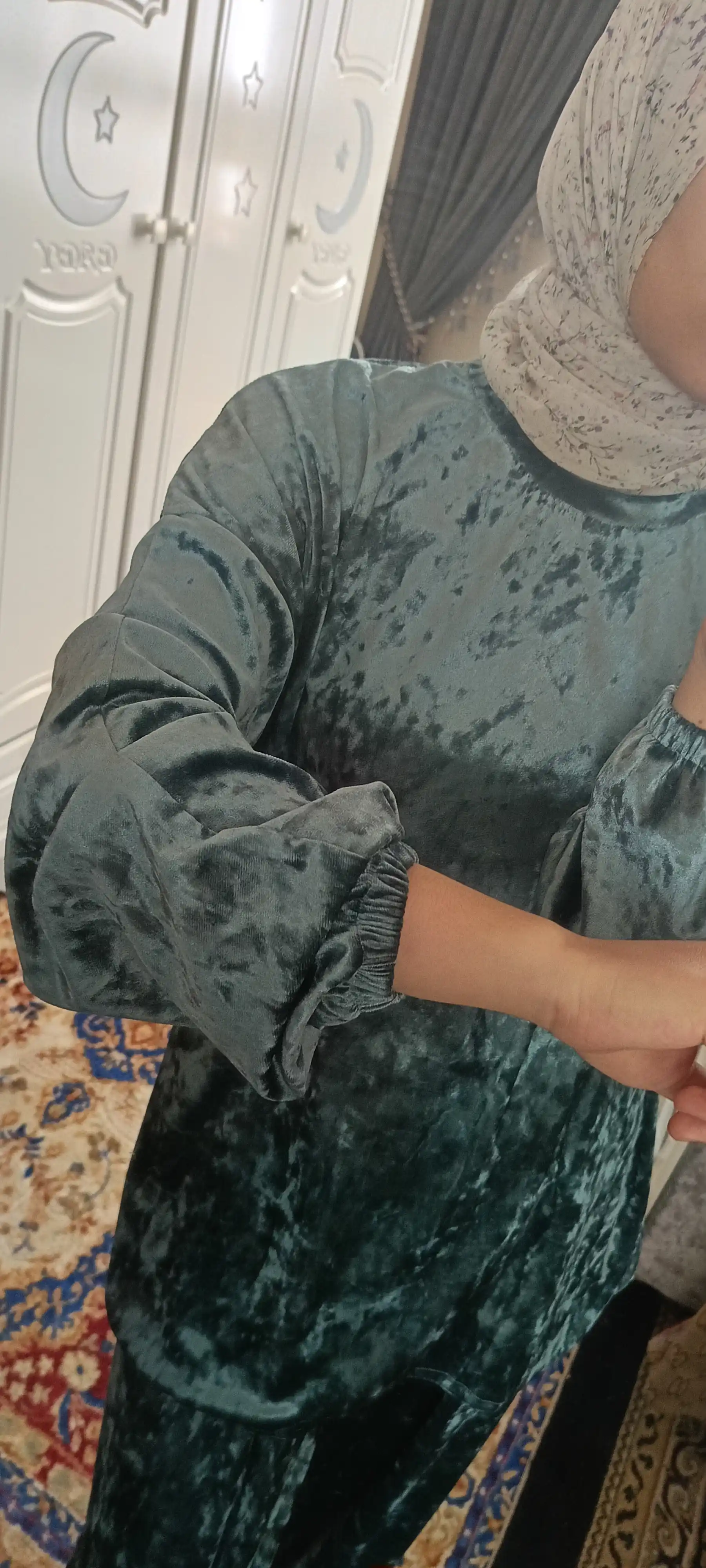 Ayollar velur kostyumi, yumshoq baxmaldan tikilgan kostyum, uy va kundalik kostyum