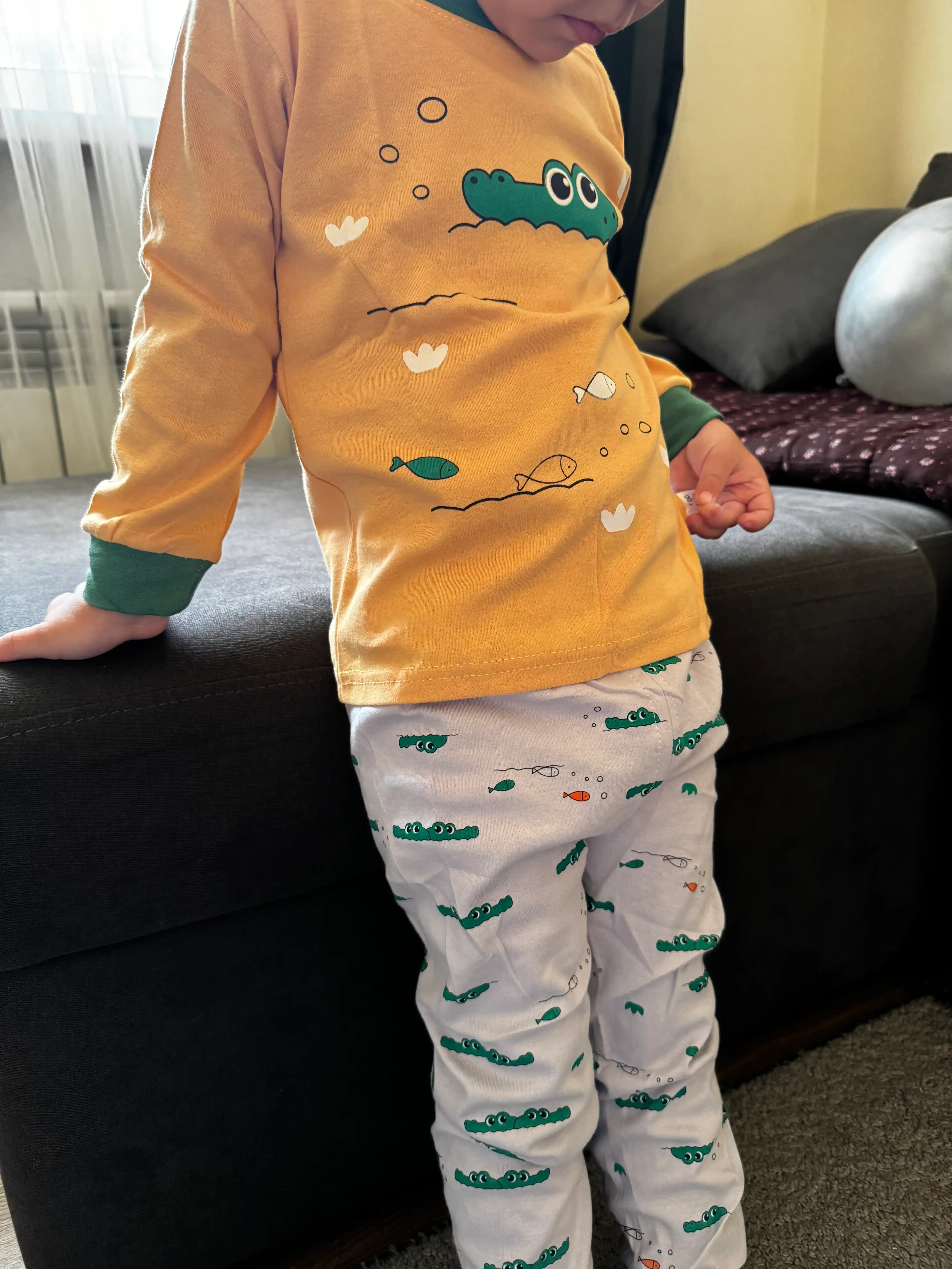 O‘g‘il bolalar va qizlar uchun pijama, 100% paxta, 7 xil rangda (90–130 sm)