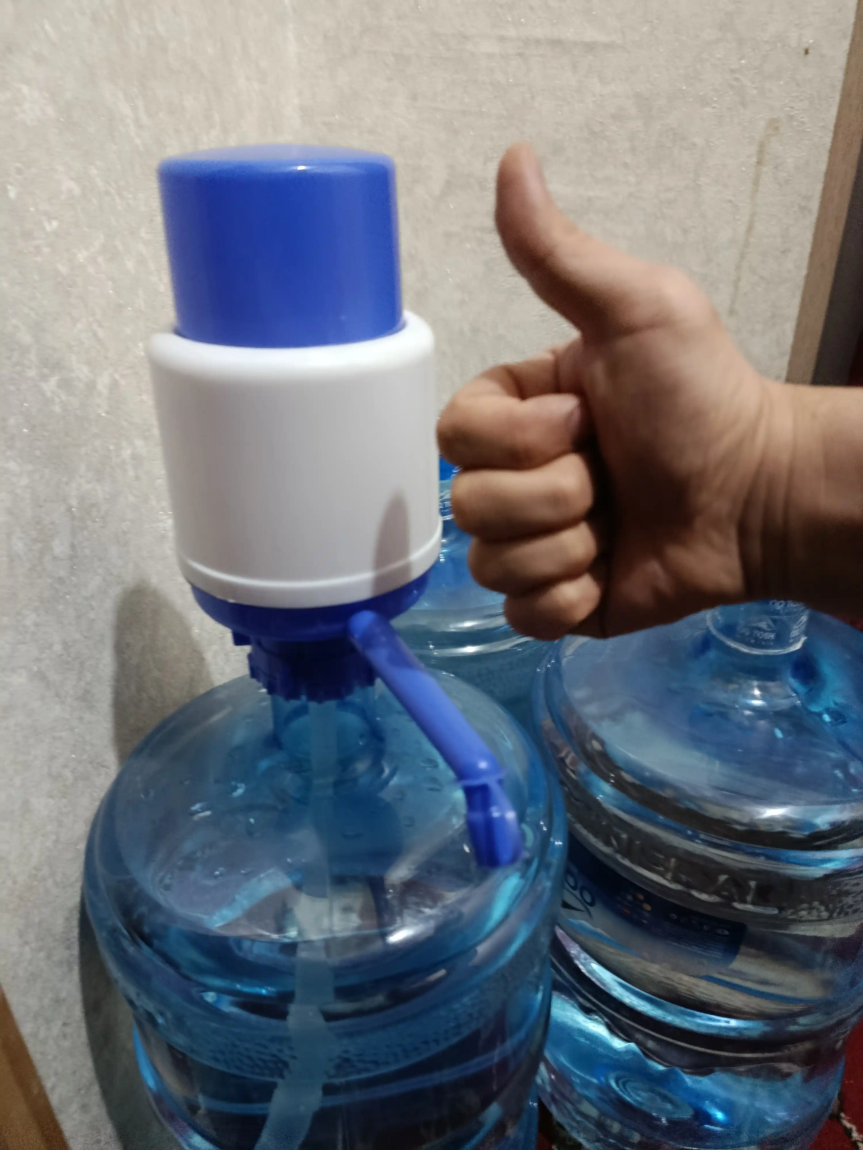 Помпа для воды, механическая, для  5, 10 и 19 л