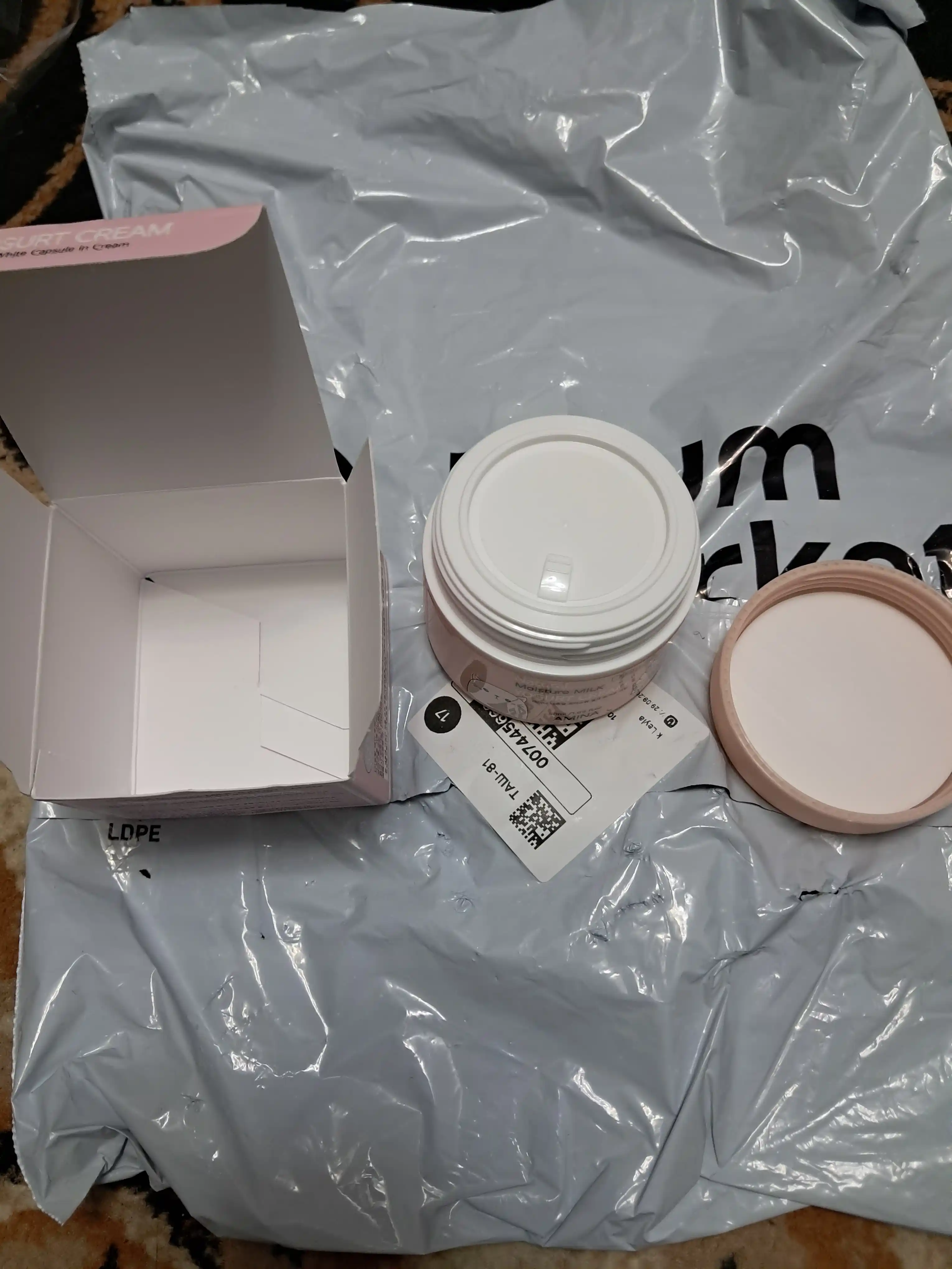 Korea penka va oziqlantiruvchi krem, 10 yoshdan 20 yosh qizlarimiz uchun, 100 ml, 50 ml