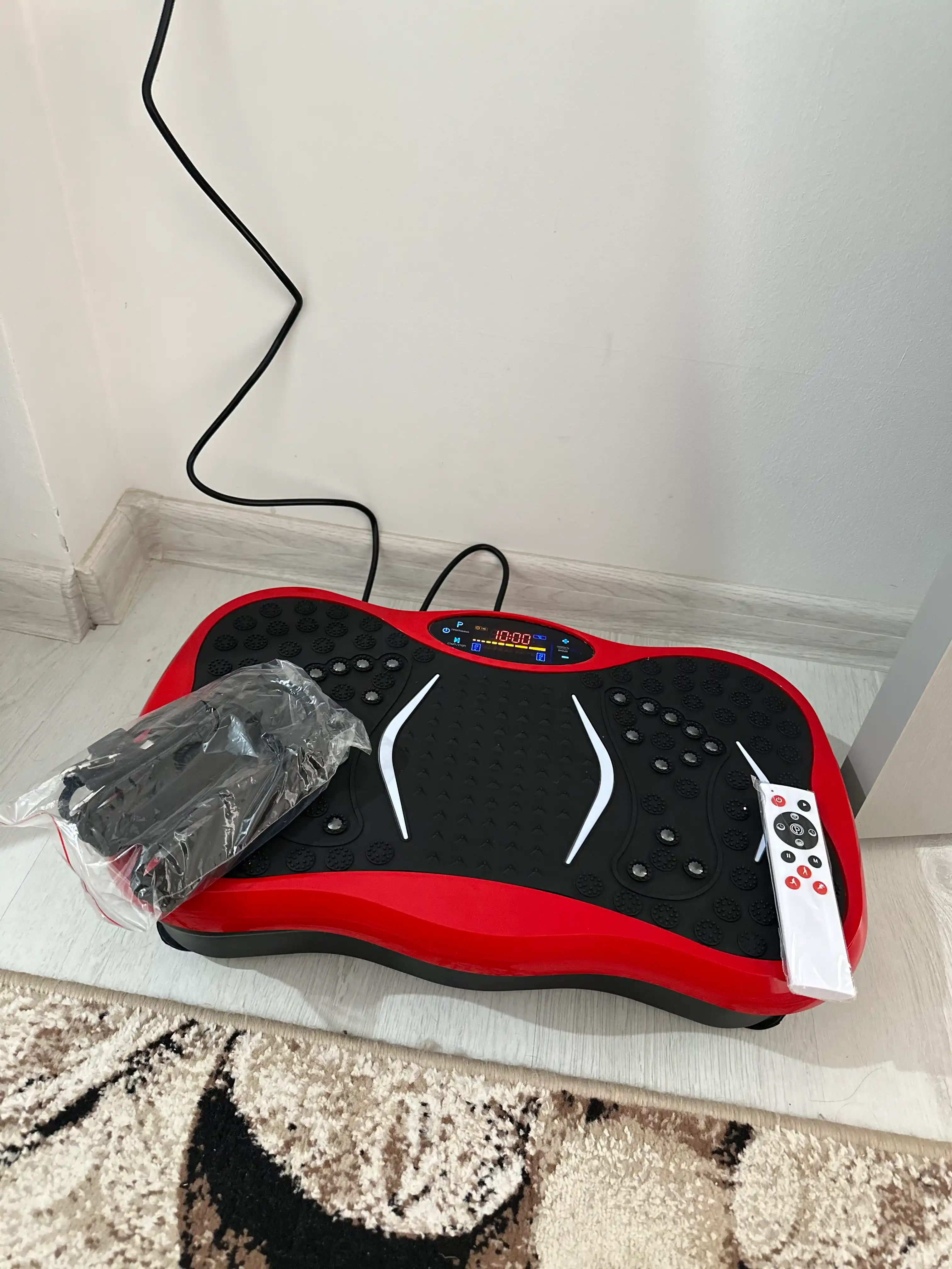 Vibroplatforma ozish uchun, fitness - vibrotrenajer, pult bilan