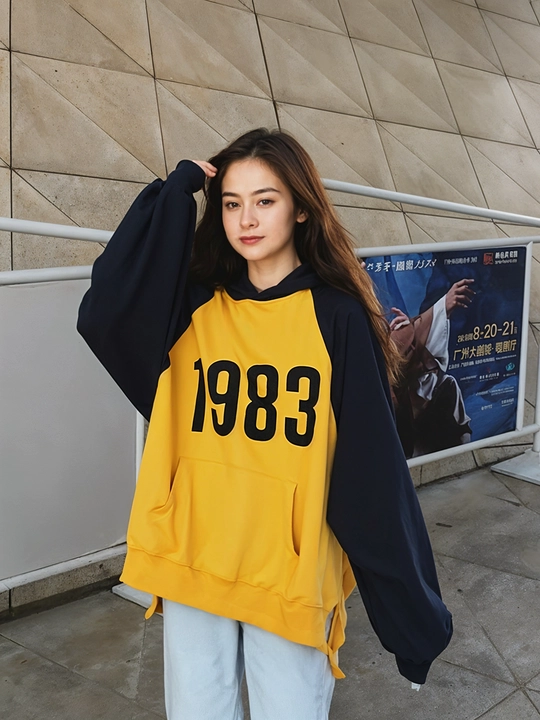 Женское худи oversize 1983 с капюшоном и карманами, демисезон