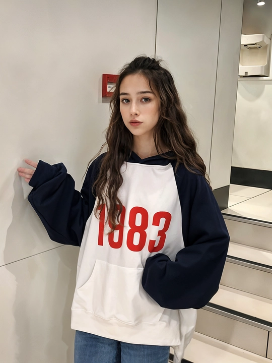 Женское худи oversize 1983 с капюшоном и карманами, демисезон