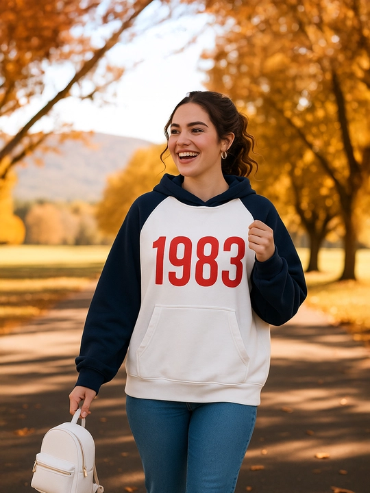 Женское худи oversize 1983 с капюшоном и карманами, демисезон