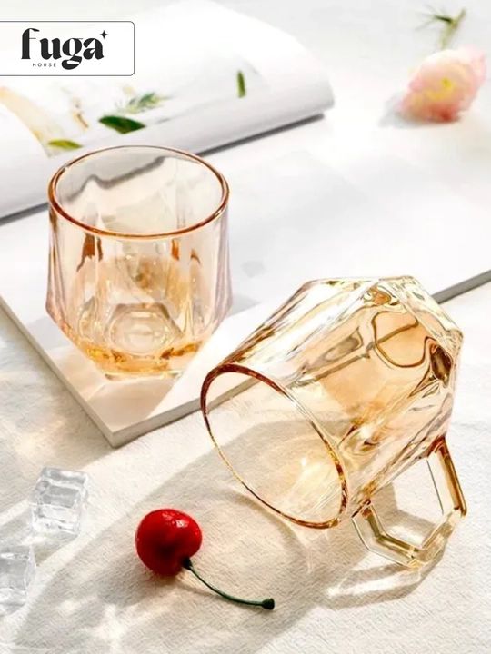 200 ml dan 6 dona shisha krujkalar, dastali choy to‘plami, sovg‘a qutisi