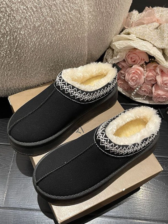 Женские зимние угги . Размеры 36-40.