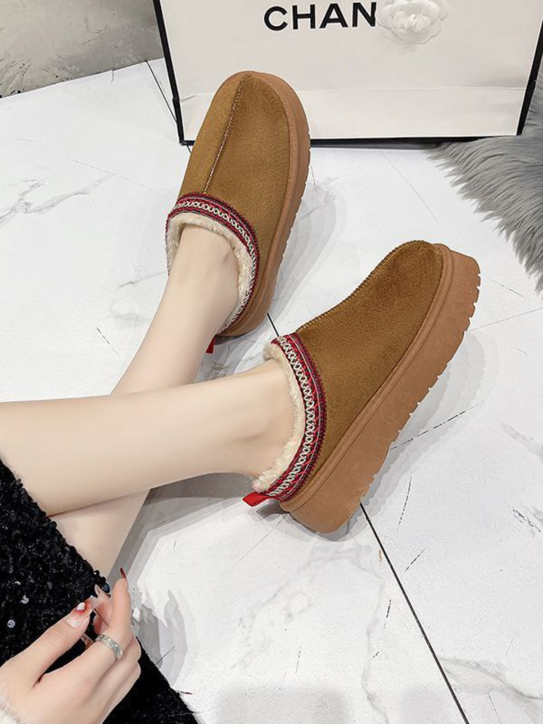Женские зимние угги . Размеры 36-40.