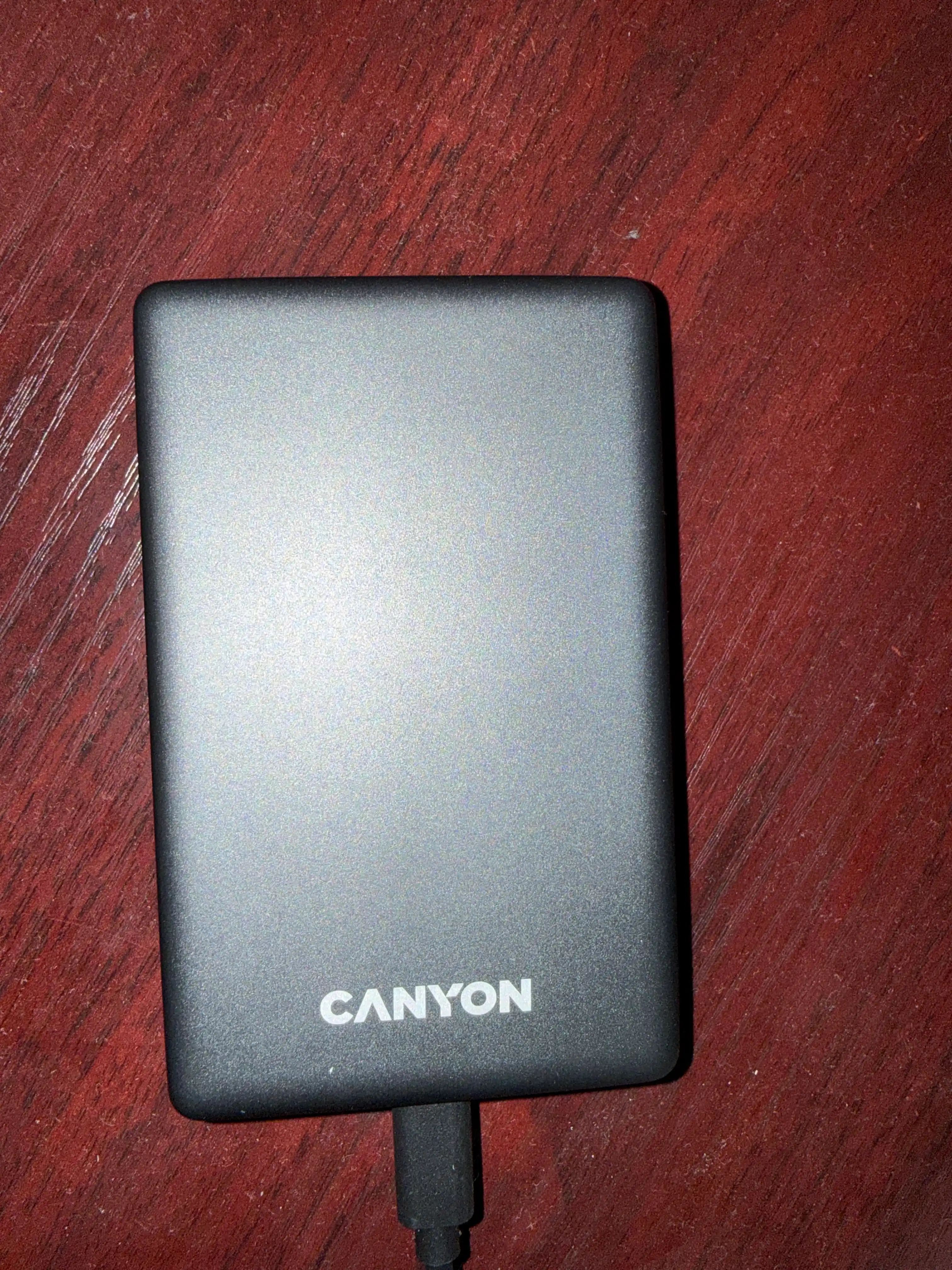 CANYON power bank 10000 OnPower 101, zaryadlash indikatori bilan, o‘rnatilgan kabel bilan