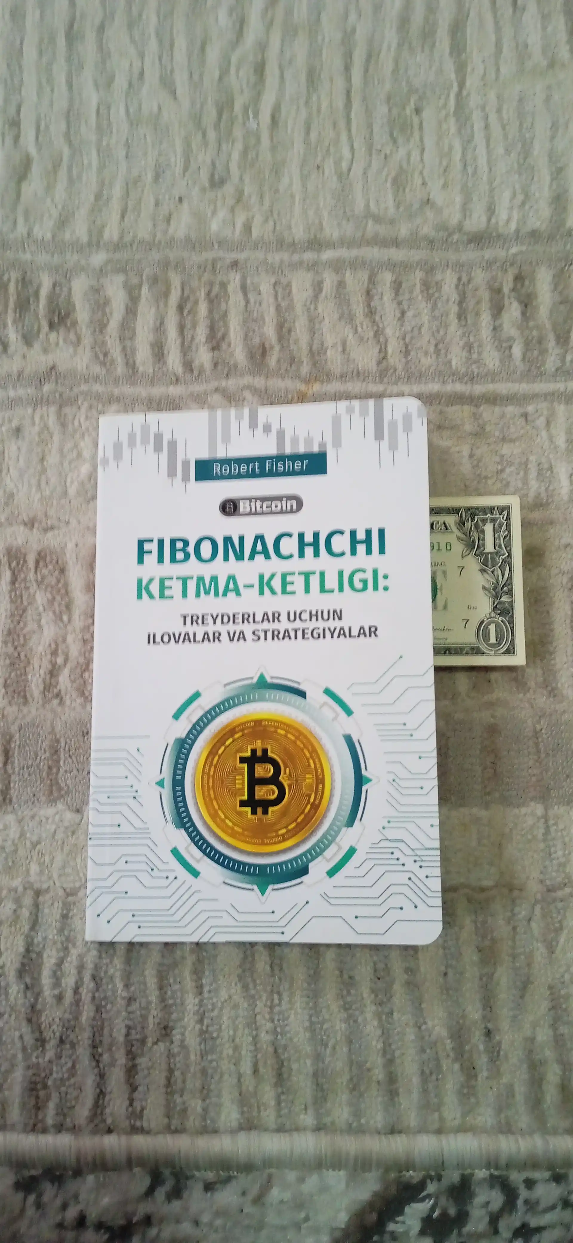 Роберт Фишернинг "Фибоначчи кетма-кетлиги" книга на узбекском языке