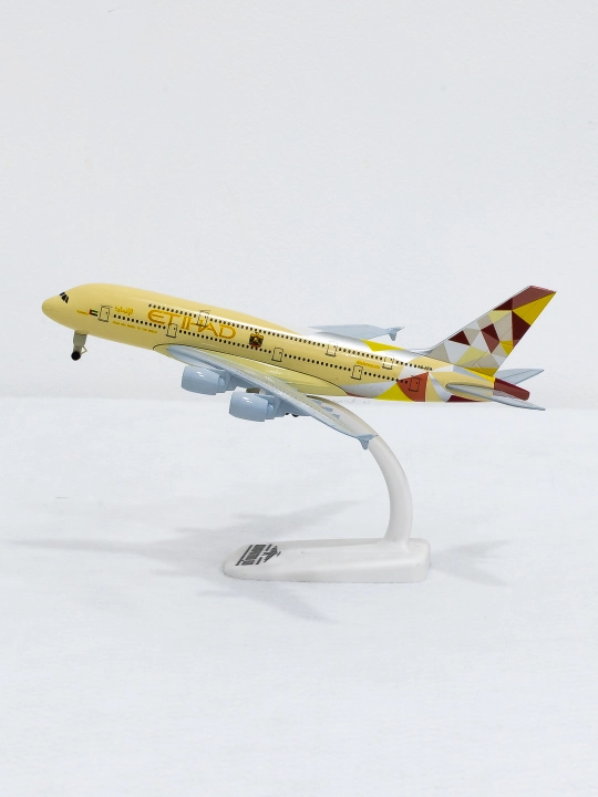 Модель самолёта Airbus A380, Etihad Airways, 20 см, металл+пластик, шасси есть