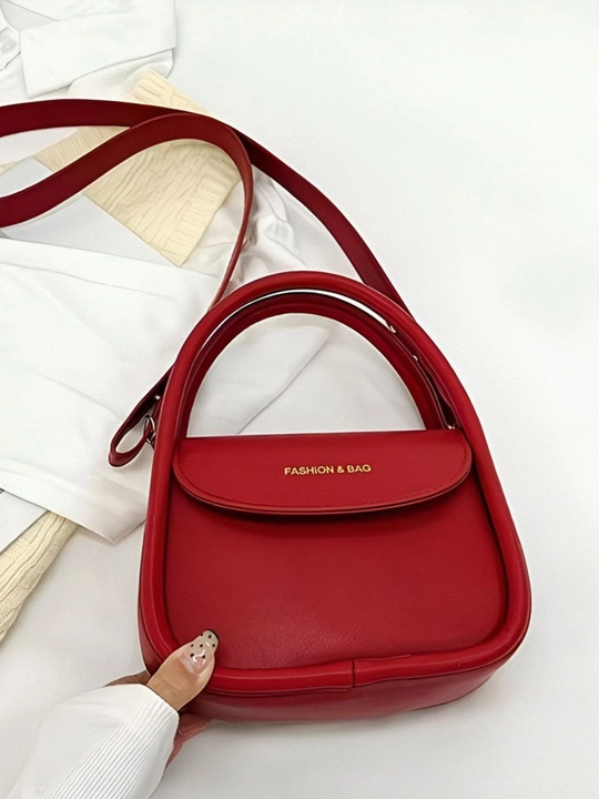 Ayollar sumkasi, mini bag, yelkama, tasmali. O'rtacha razmerda