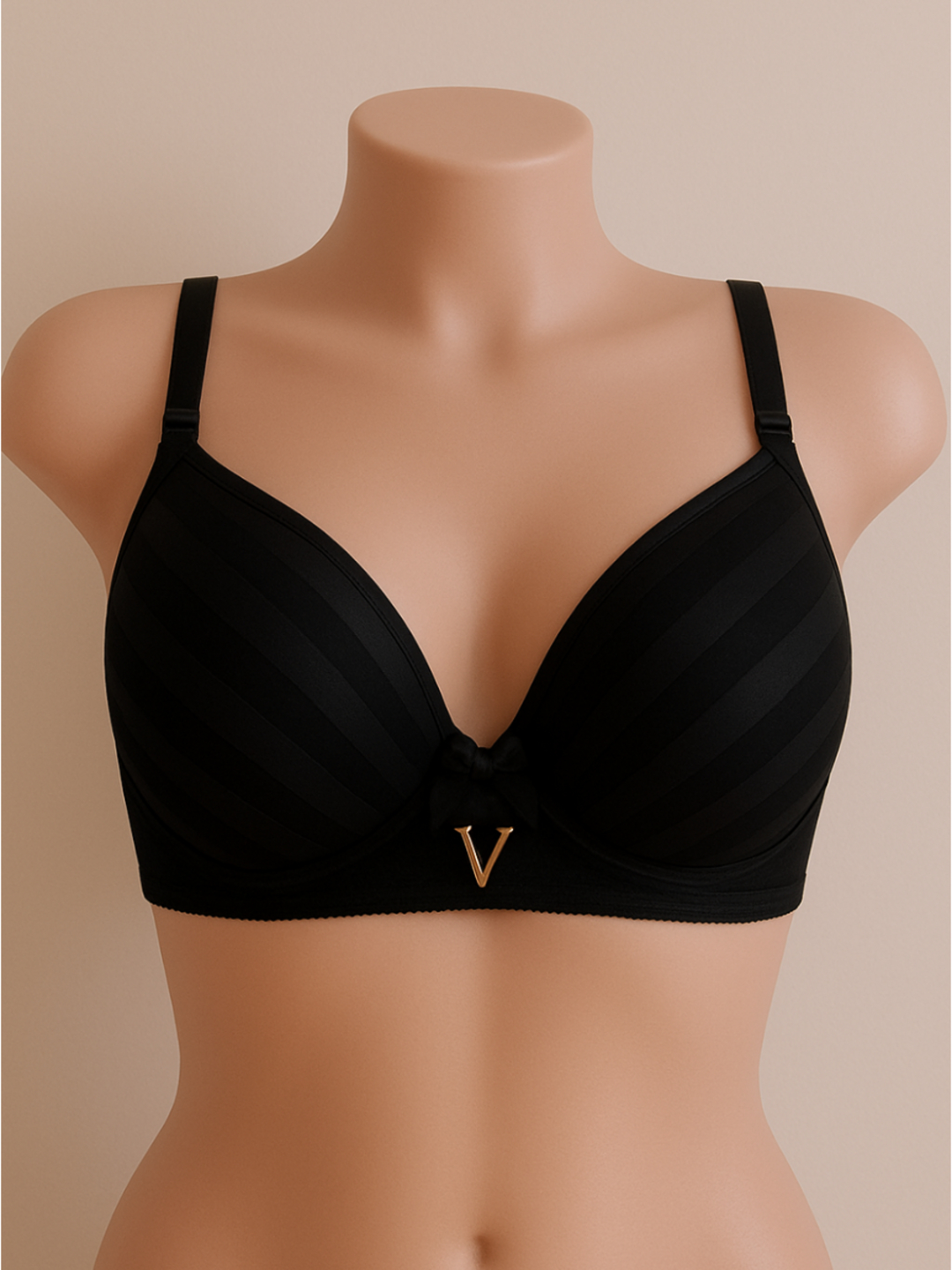 Yalangoch ayollarning evakuatsiya qilingan fotosuratlari Oilaviy jinsiy aloqa oynang