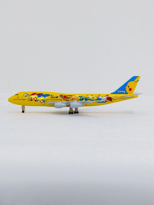 Модель самолёта Boeing 747, All Nippon Airways (ANA) Пикачу 20 см, Металл+пластик, Шасси