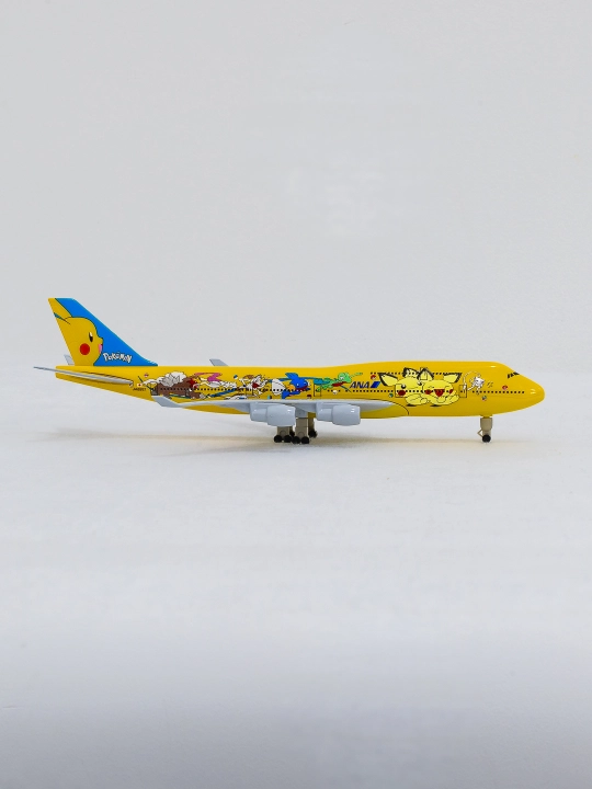 Модель самолёта Boeing 747, All Nippon Airways (ANA) Пикачу 20 см, Металл+пластик, Шасси