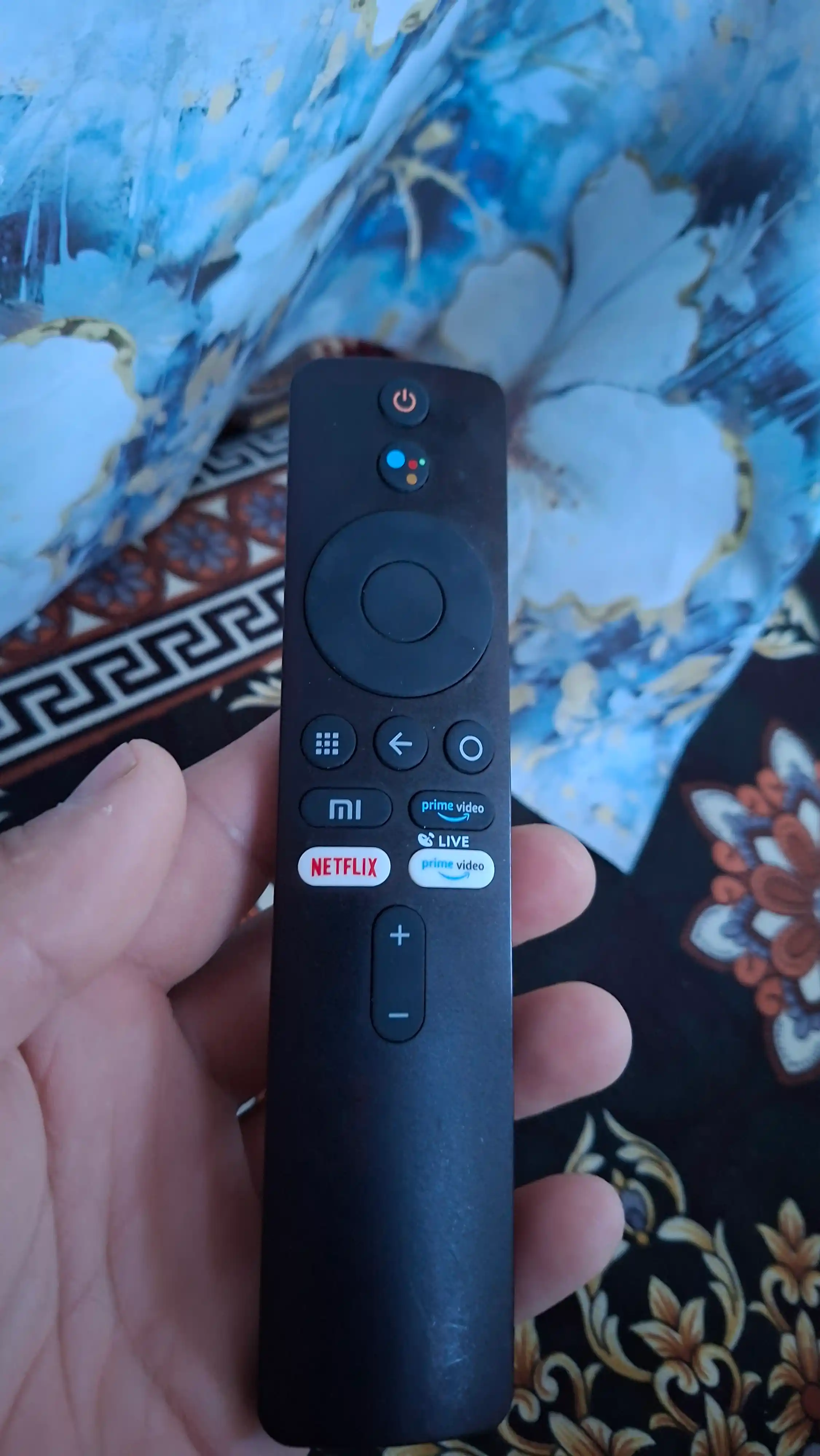 MI pult universal, pristavkalar, TV, Stick, Box uchun, ovozli buyruq bilan