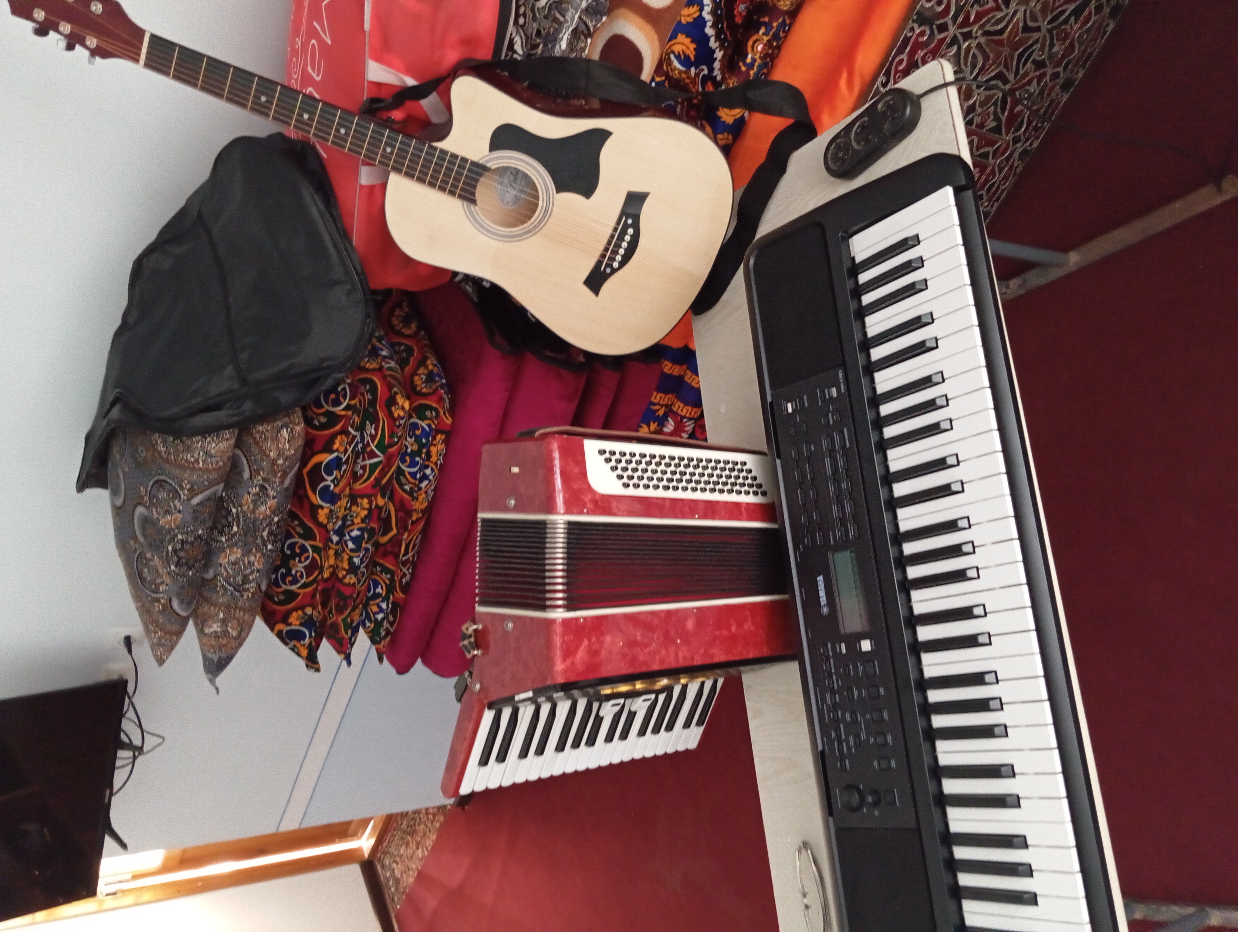 Sintezator YAMAHA PSR-E383