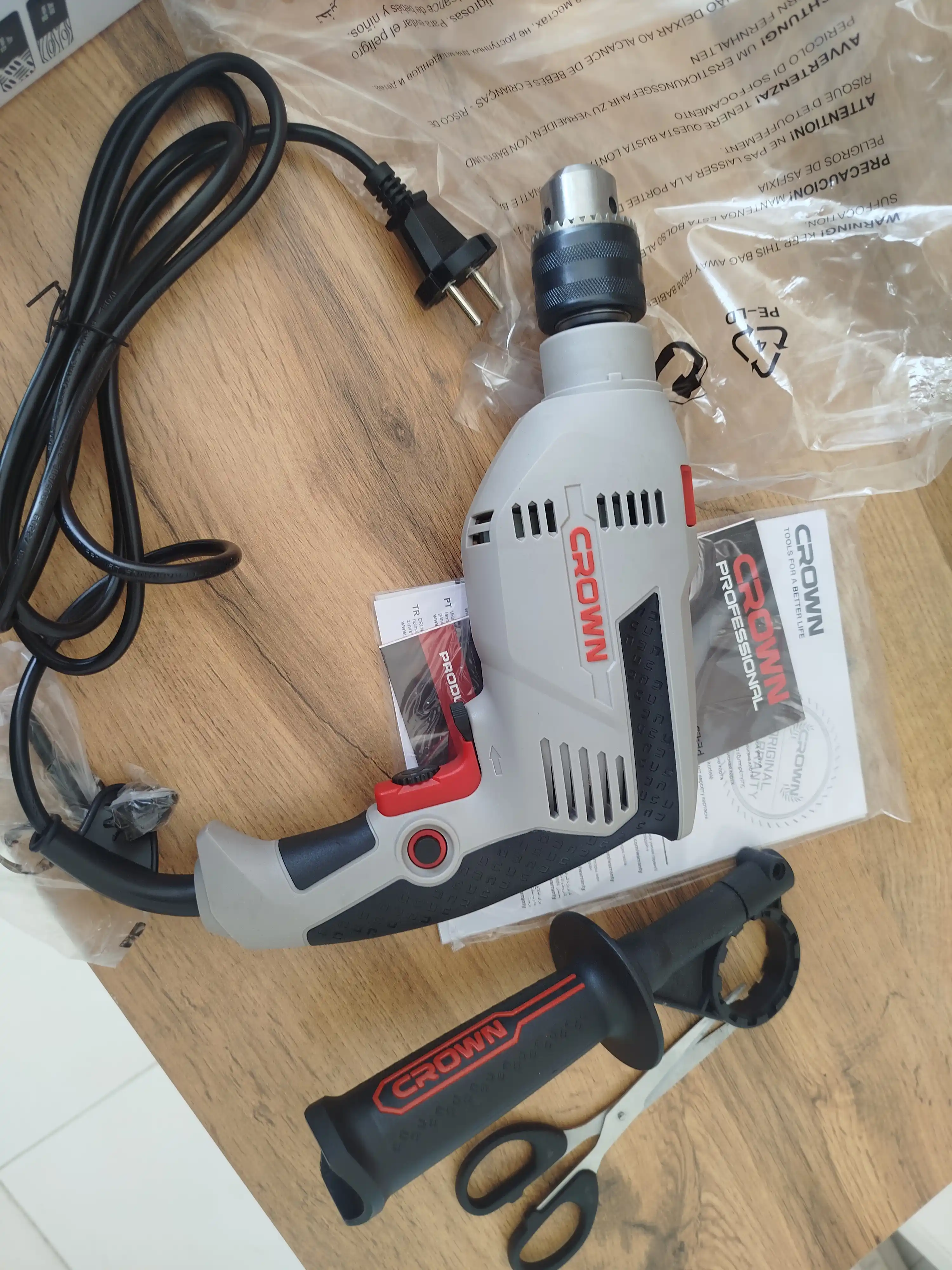 Дрель ударная CROWN CT10128, 600W