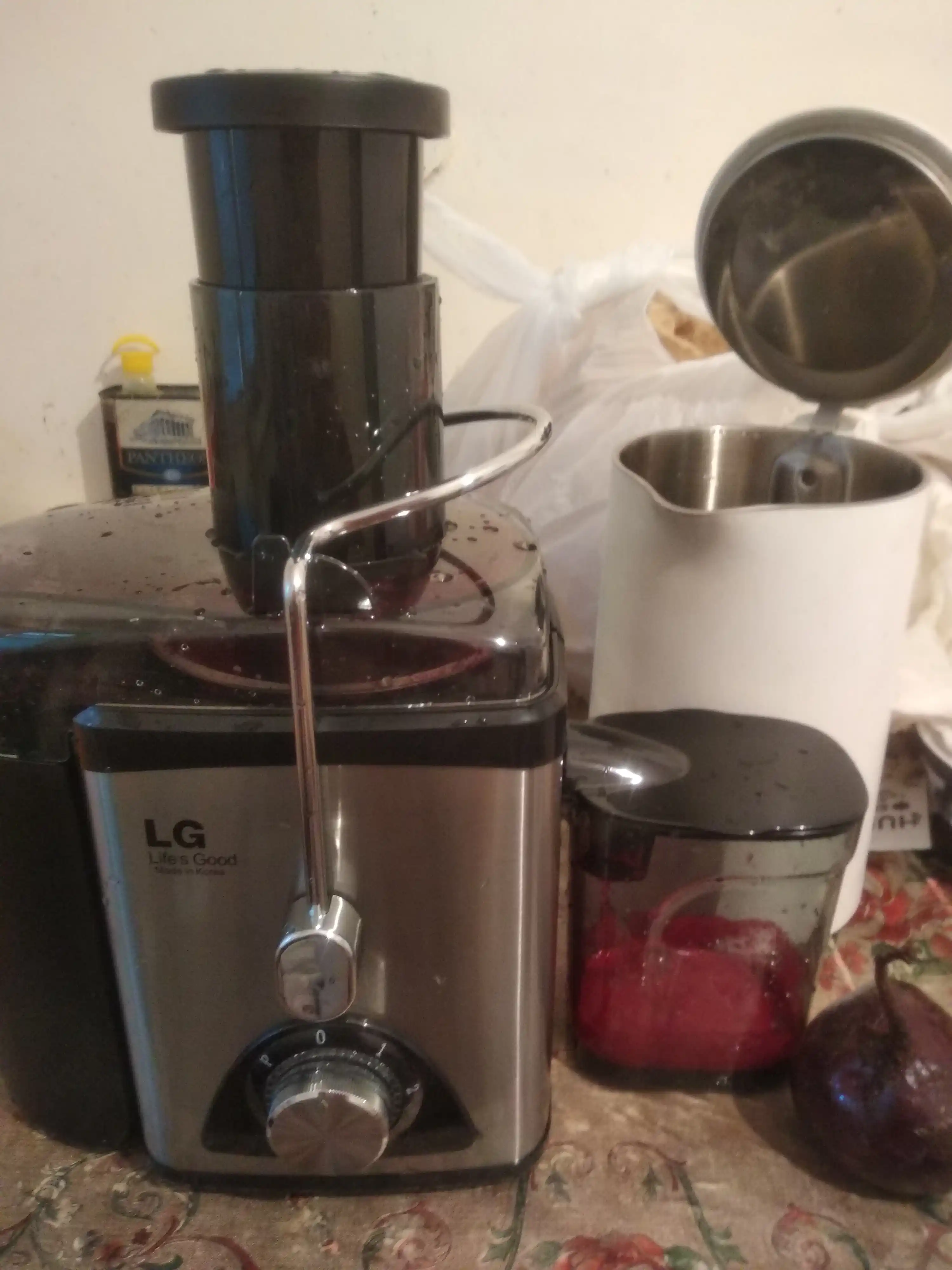 LG Elektr sharbat siqqich, meva va sabzavotlar oshxona kombayni, 600 ml, 1000 Vt