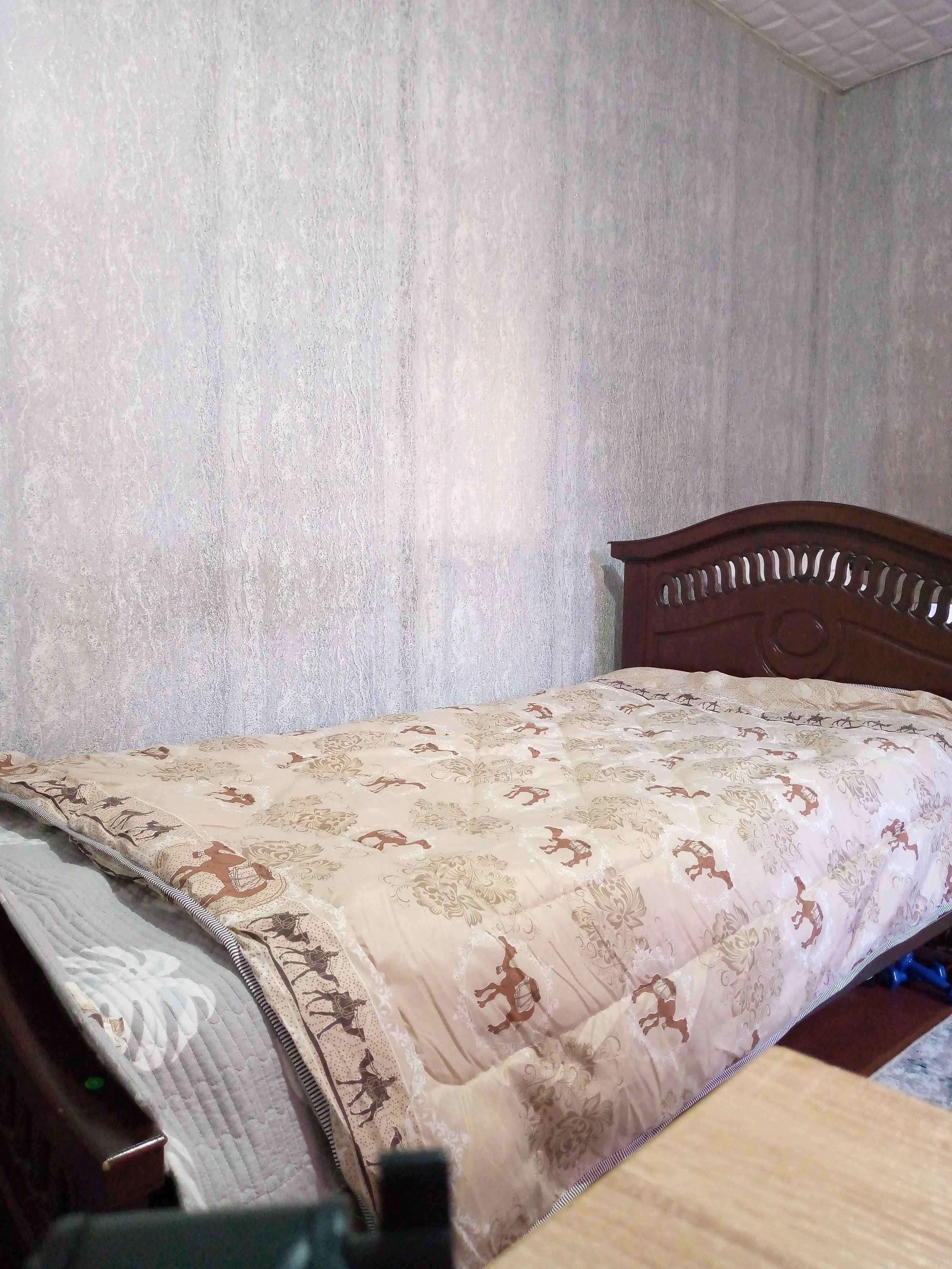 Bambuk adyol, yozgi, barcha mavsumlar uchun, xollofayber, bir va ikki kishilik choyshab