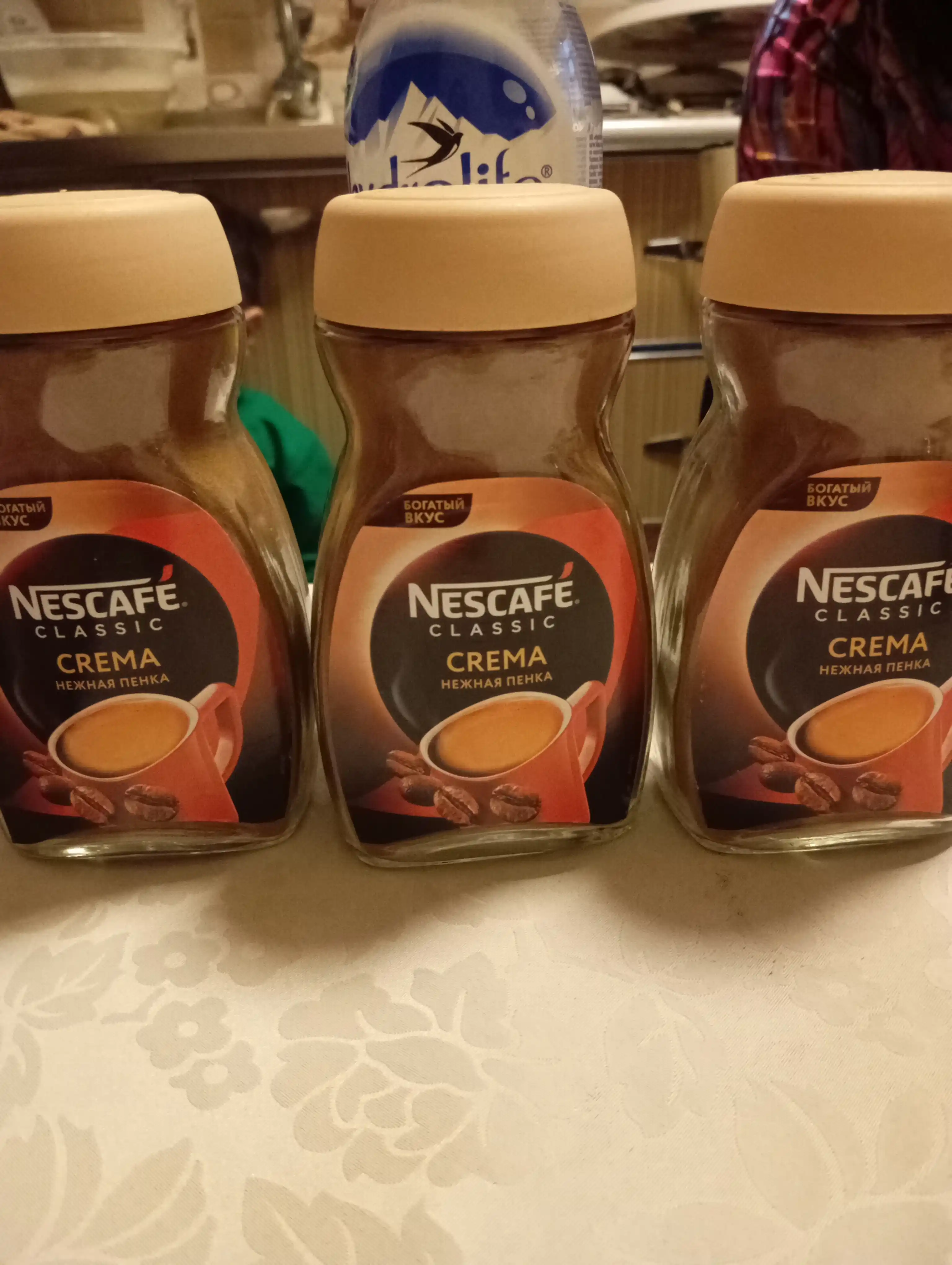 NESCAFÉ Classic Crema qahva tabiiy eriydigan kukuni, 95 g