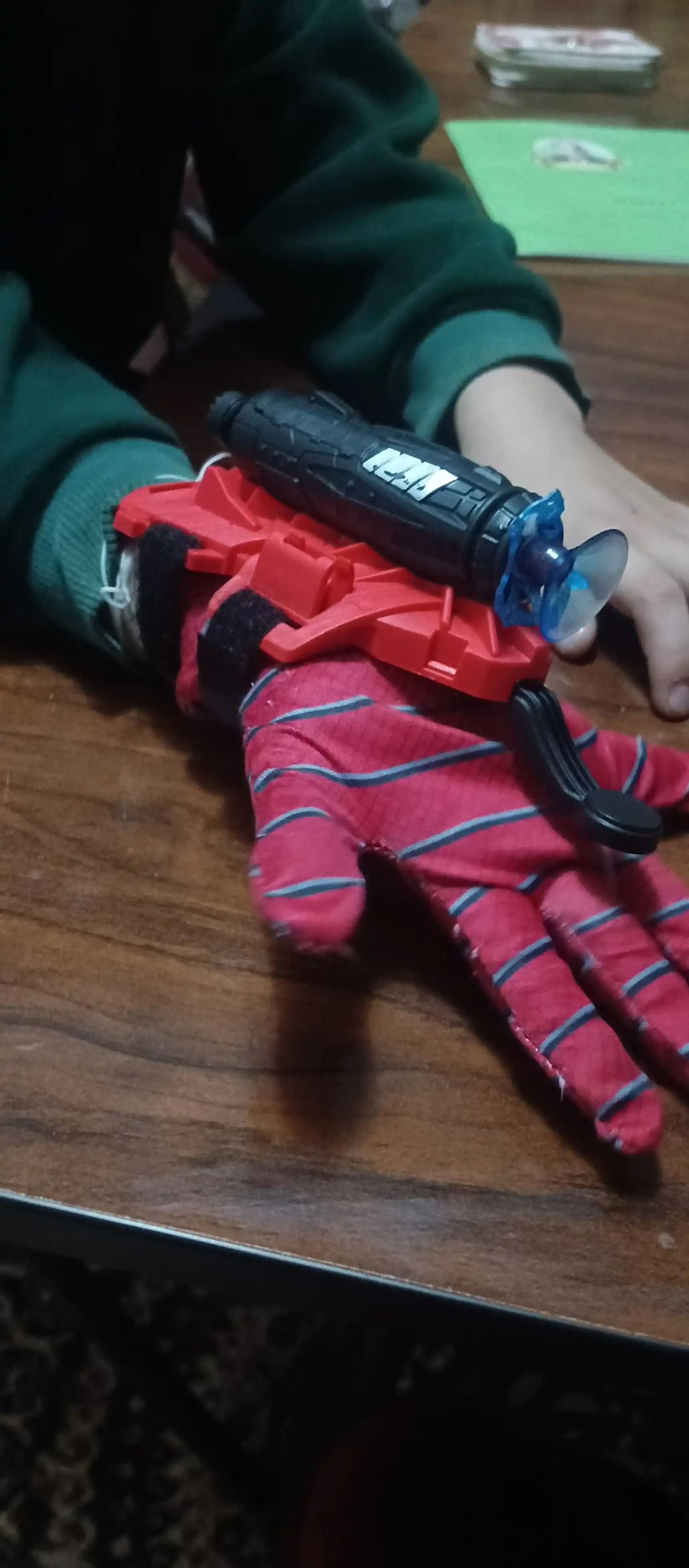 O'rgimchak odam blasteri o'q otuvchi qo'lqop, bolalar uchun Spider Man o'yinchog'i