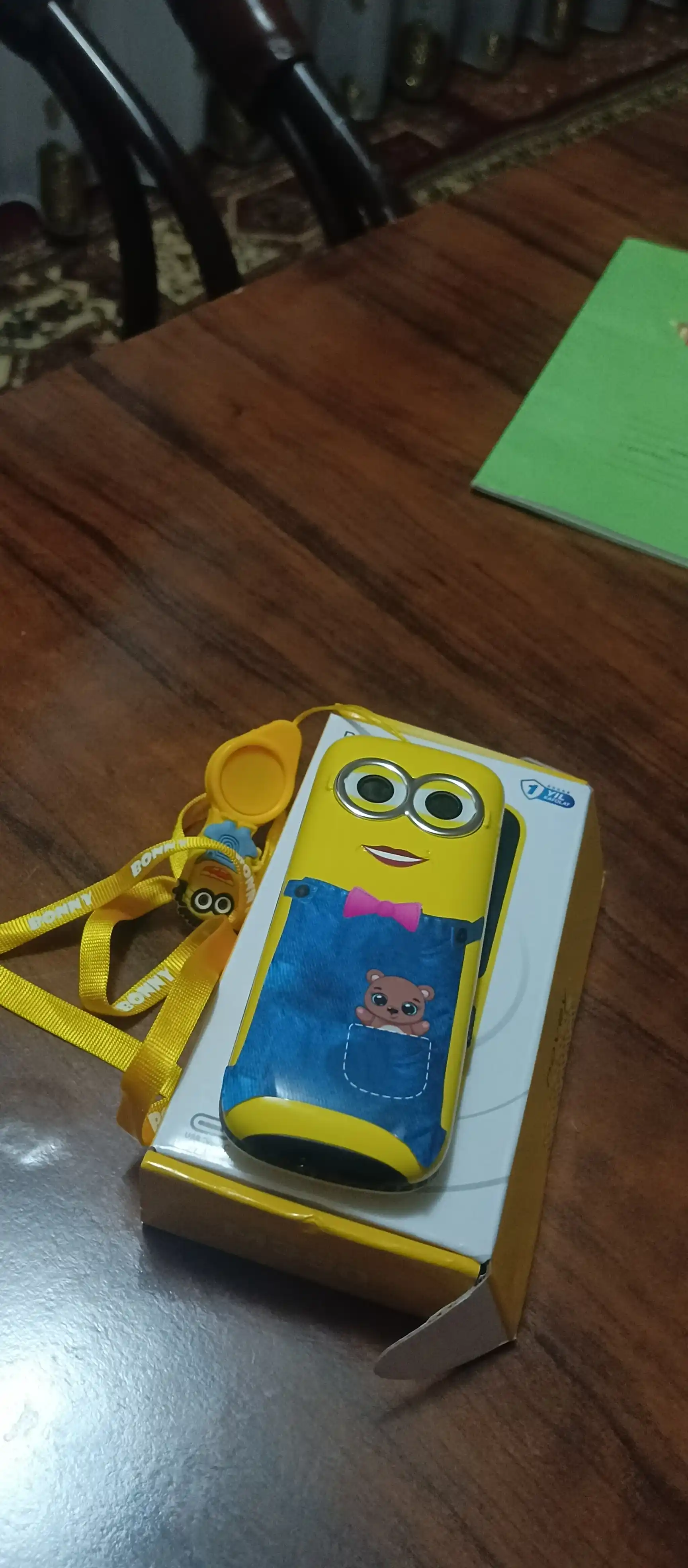 Детский кнопочный телефон Novey M350 Kids, без камеры, SOS, наклейки