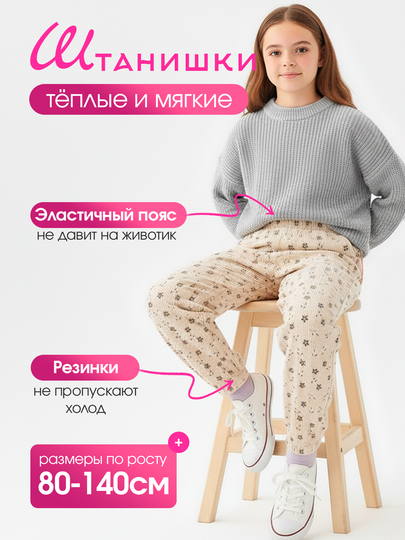 HD porno: Yoqilgi quyish shoxobchasidagi qiz hojatxonaga kirdi.