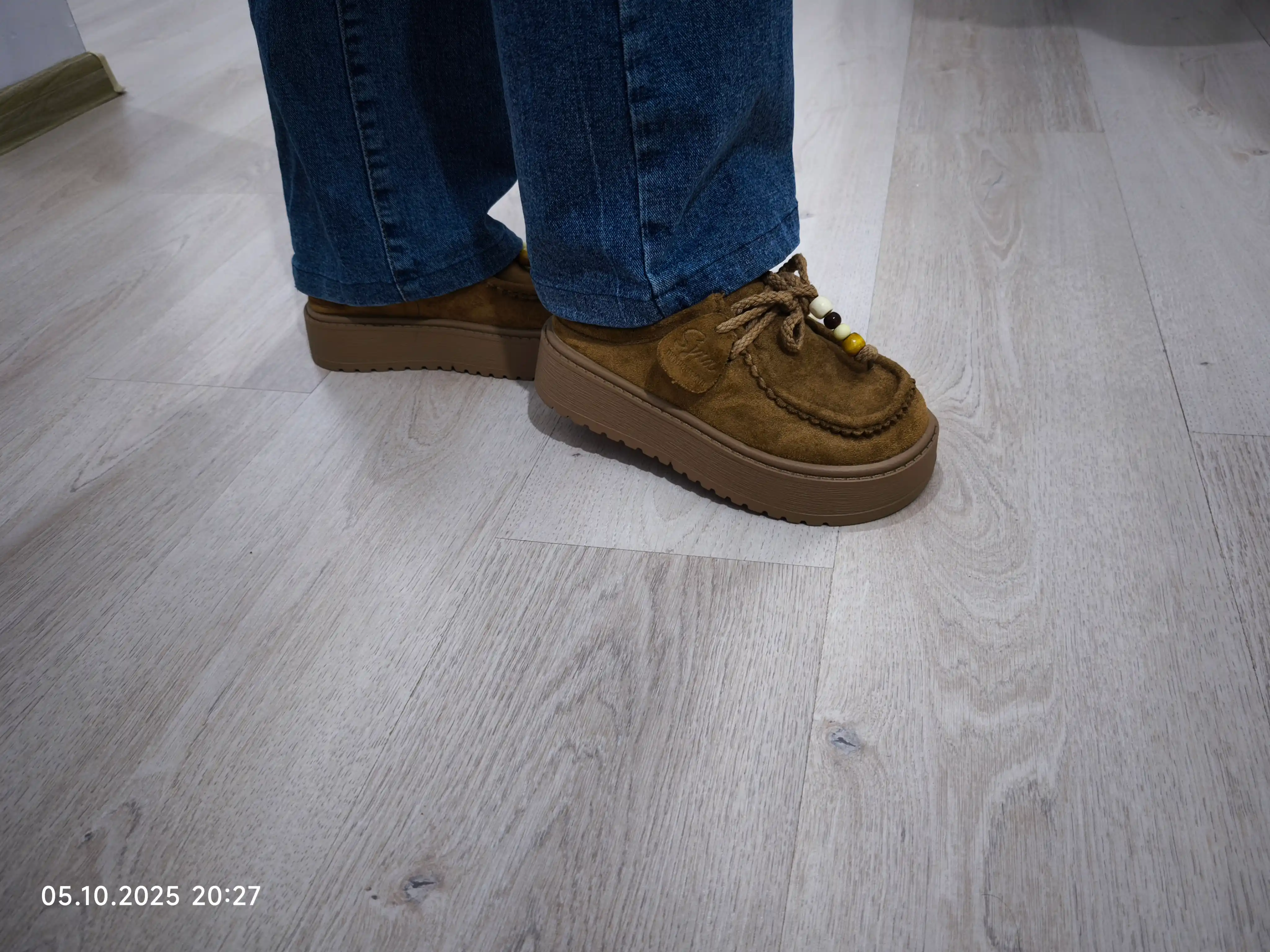 Retro Beads Mules – Ayollar uchun baland taglikli boncukli orqasi ochiq tapochkalar