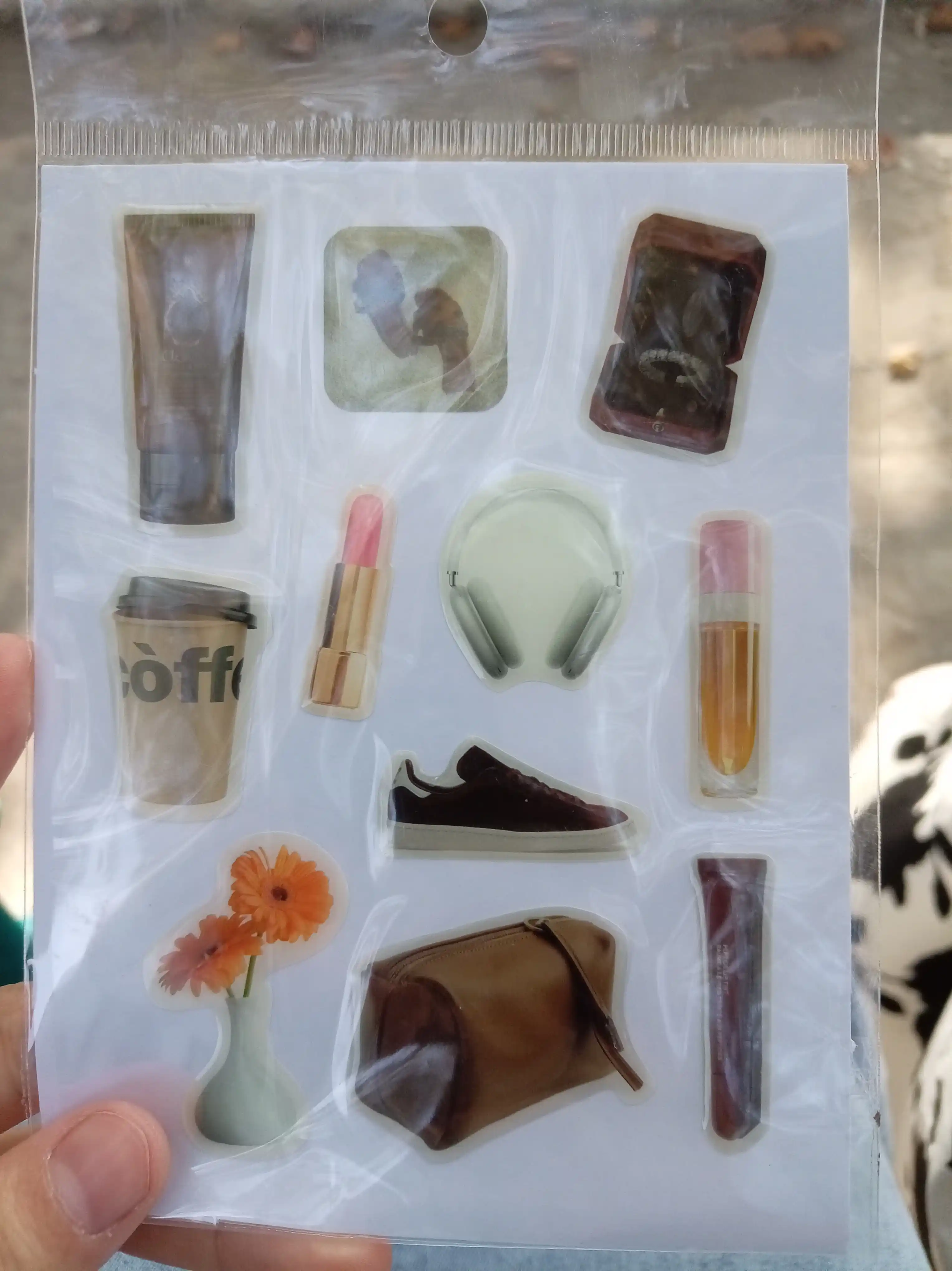 Telefon, iPhone, noutbuk va quloqchinlar uchun 3D stiker stikeri