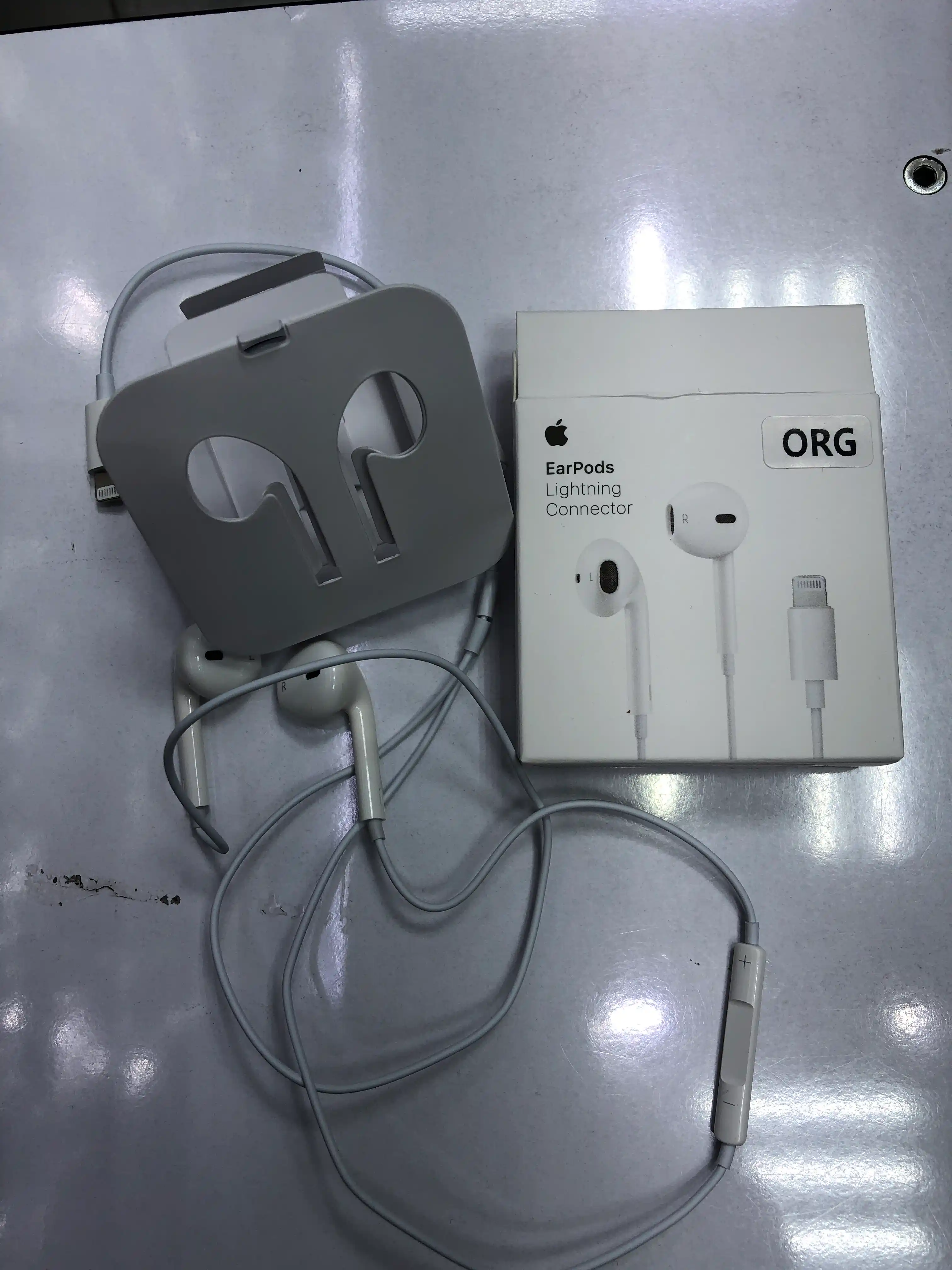 IPhone Lightning simli naushnik – Sifatli ovoz va qulaylik birgalikda!