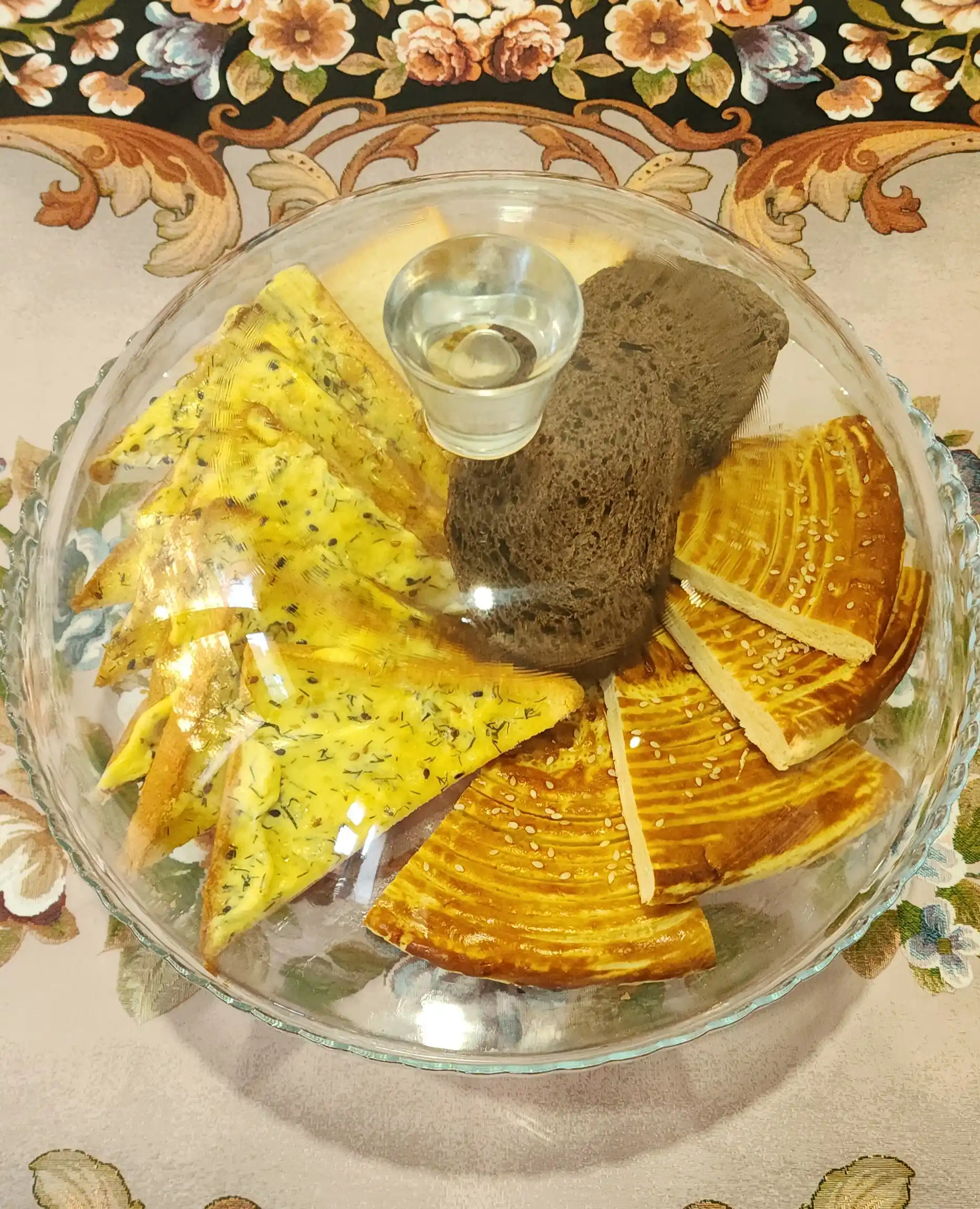 Тортница с крышкой Pasabahce Patisserie, стеклянная подставка для торта с крышкой, 1 шт