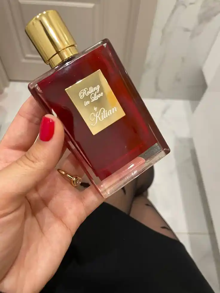 Kilian Rolling in Love uniseks atir 50 ml — niche, uzoq saqlanuvchi parfyumlangan suv