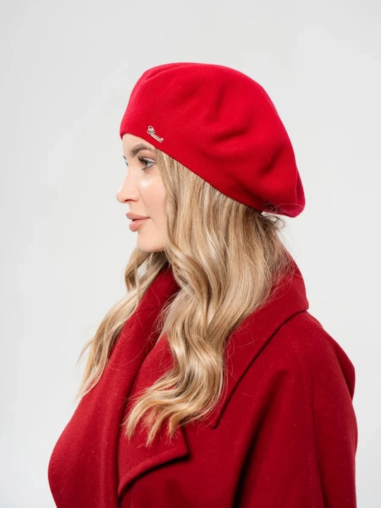 Ayollar shapkasi, beret, issiq shapka, qishki bosh kiyim, mo'ynali shapka, trikotaj beret