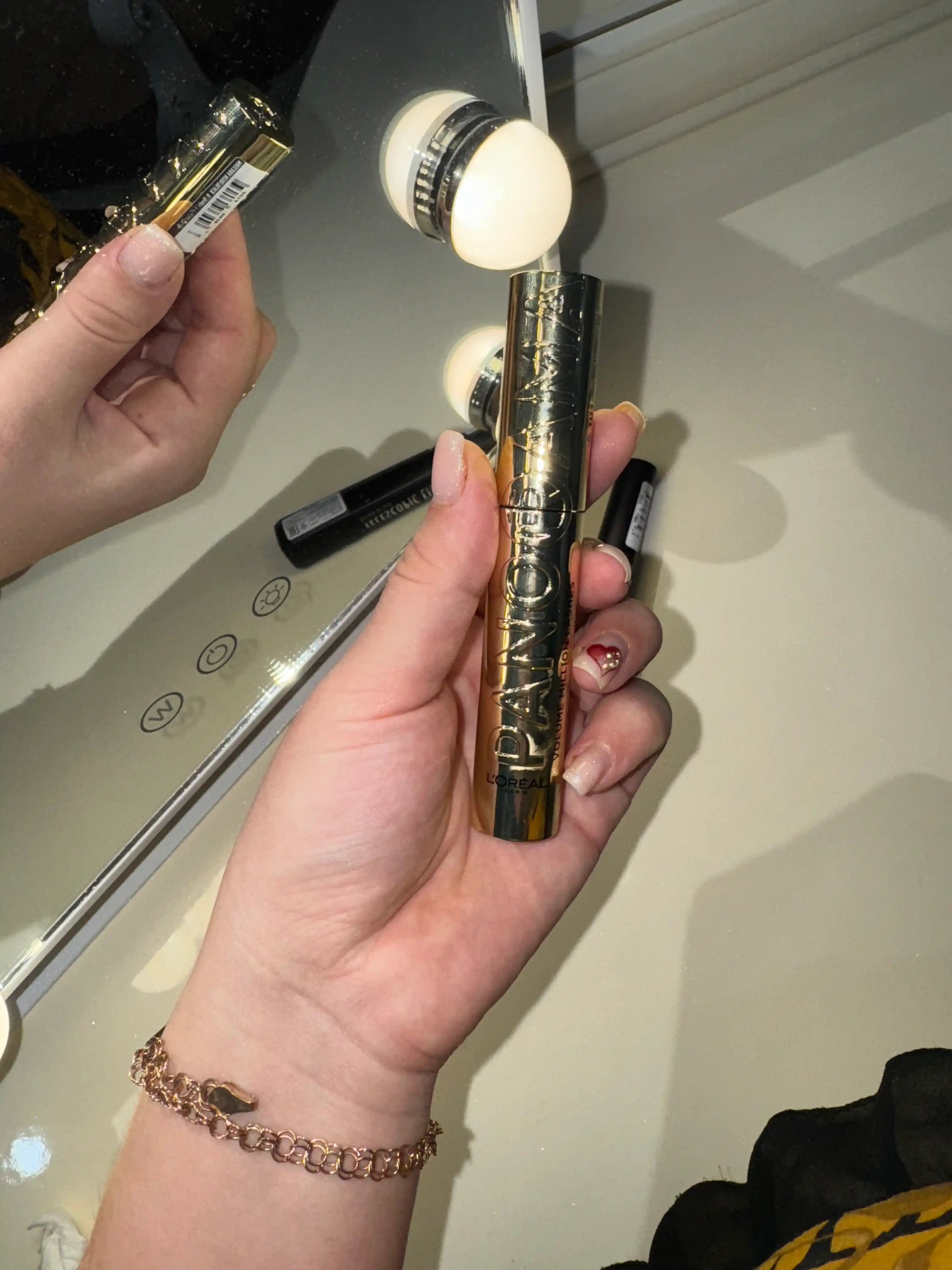 Тушь для ресниц Volume Million Lashes Panorama, черная