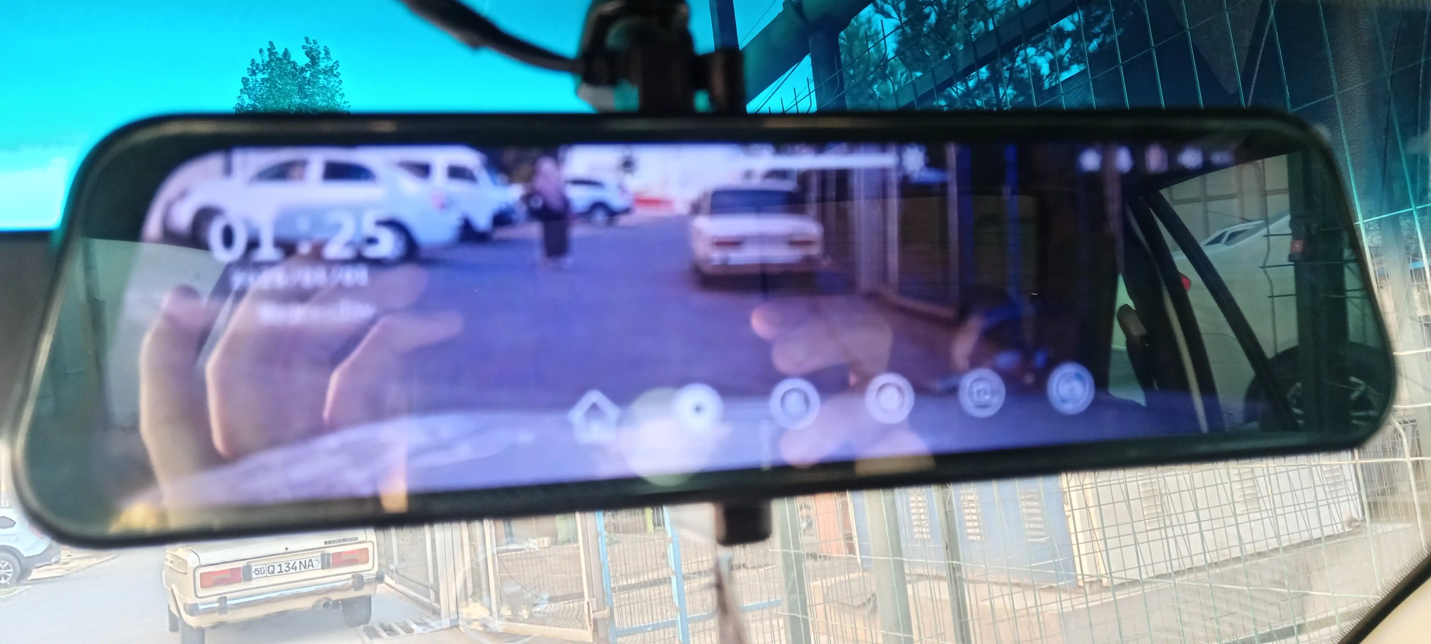 To'liq ekranli videoregistrator barcha turdagi avtomillar uchun Full HD 4K