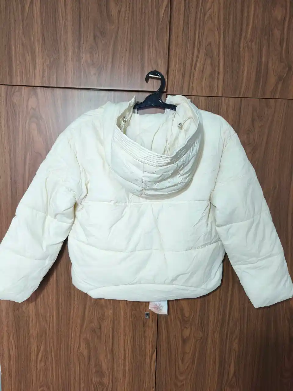 Qishki, kalta issiq kurtka, ayollar momig‘i, qish uchun - EllyFashion