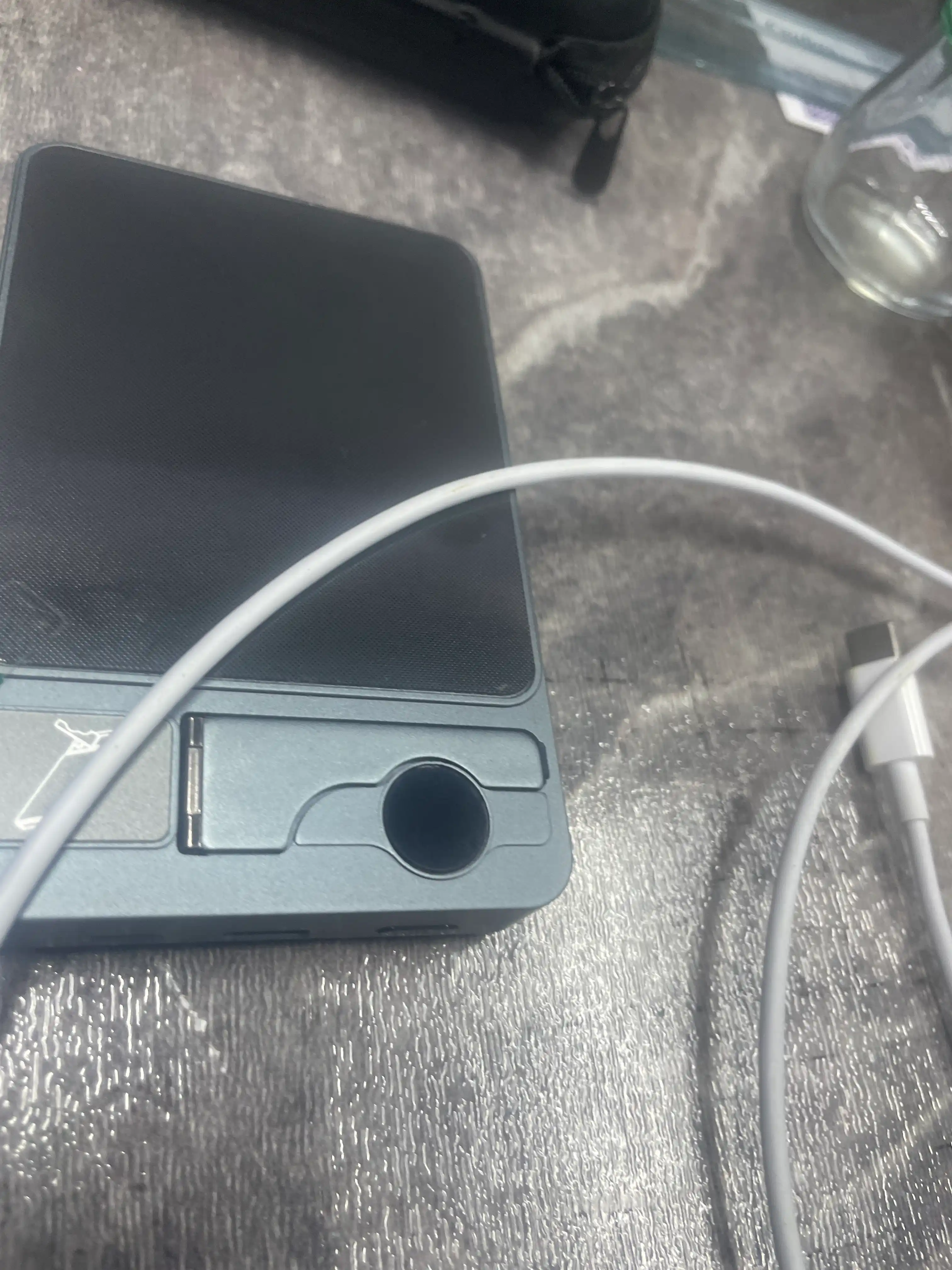 MagSafe tashqi batareyasi, PowerBank 10 000 mAh, 20 Vt magnitli, tez zaryadlanuvchi
