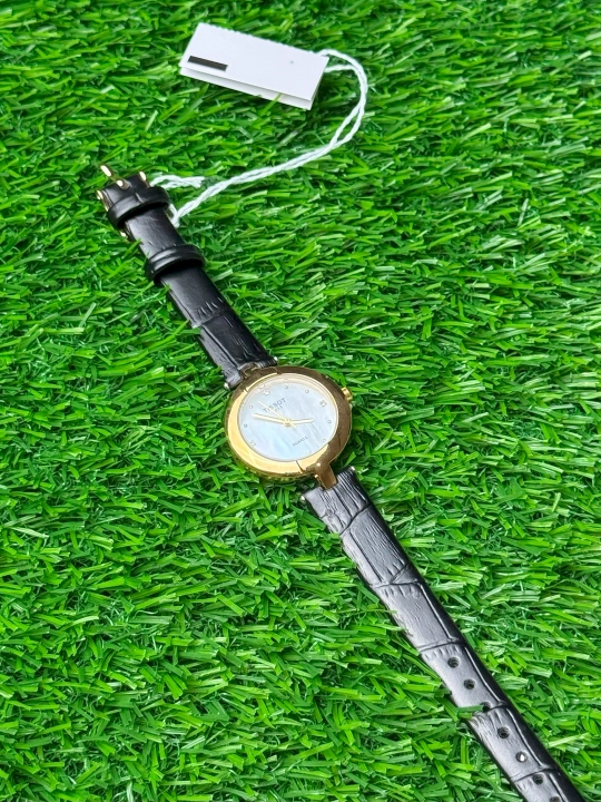 Ayollar qo‘l soati, kvarsli mexanizm -  LUNA watches