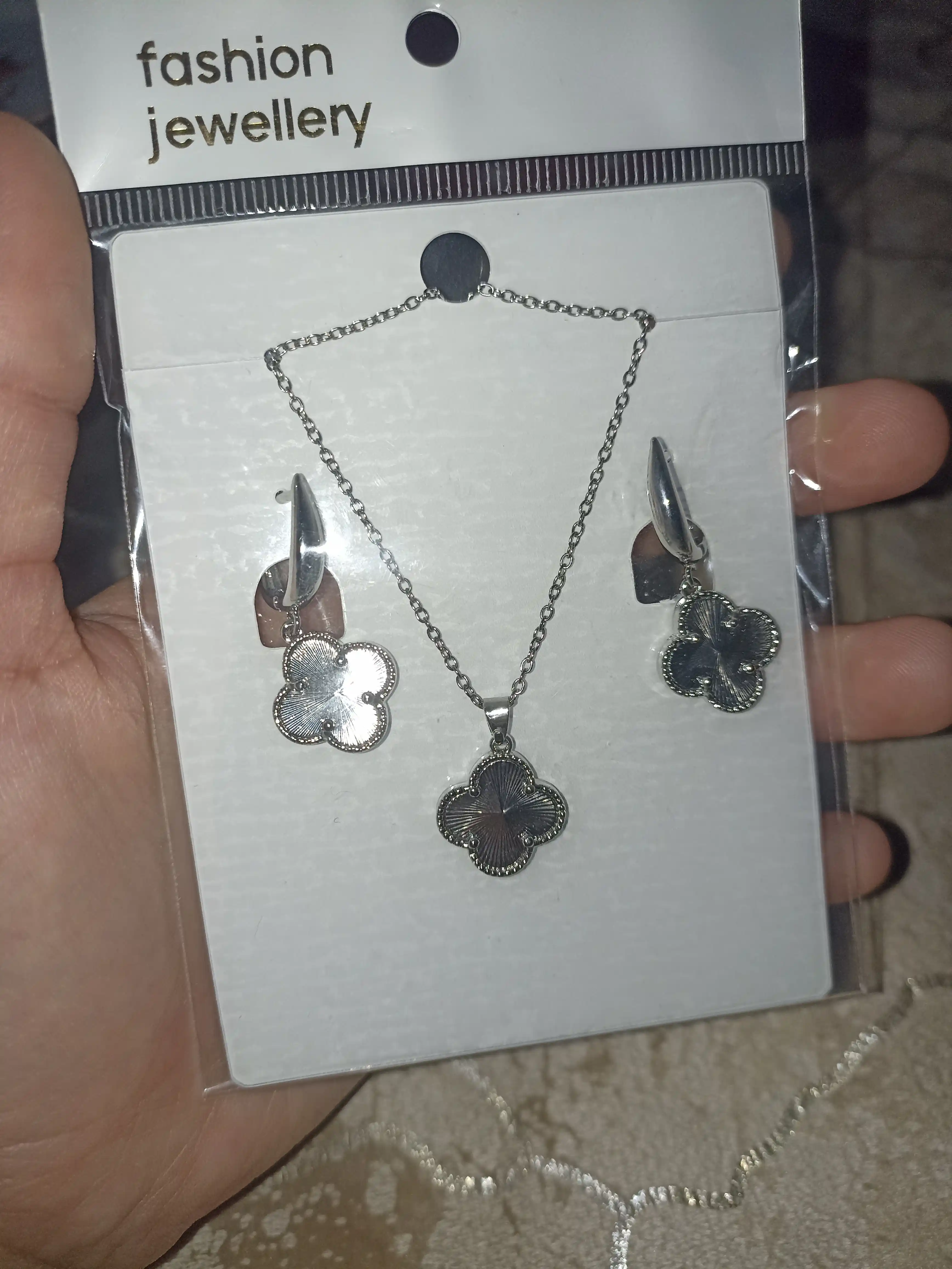 Van Cleef, taqinchoqlar to'plami, zanjir va zirak, klever  