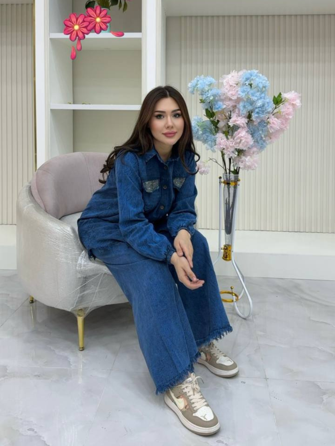 Kursk viloyati, Jeleznogorsk shahrida yalangoch qizlar