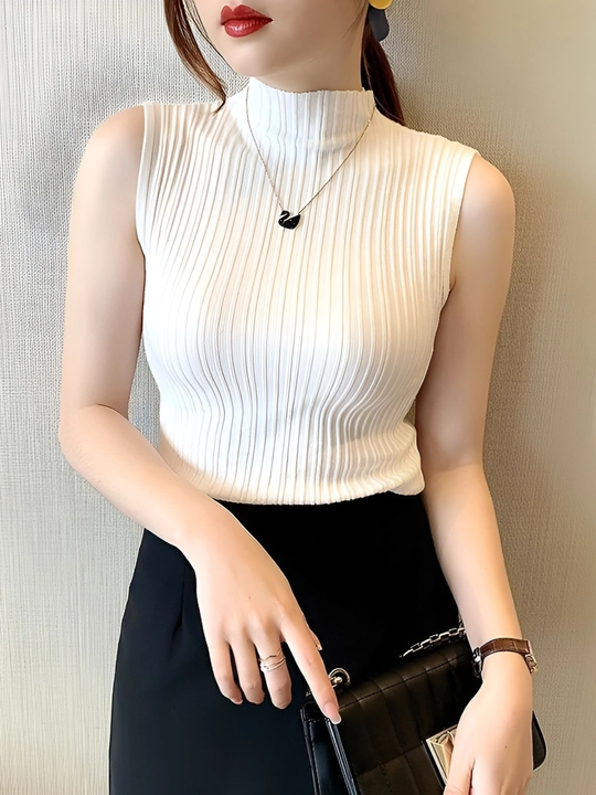 Ayollar uchun yengsiz sviter, vadalaska, standart 44-50 - 