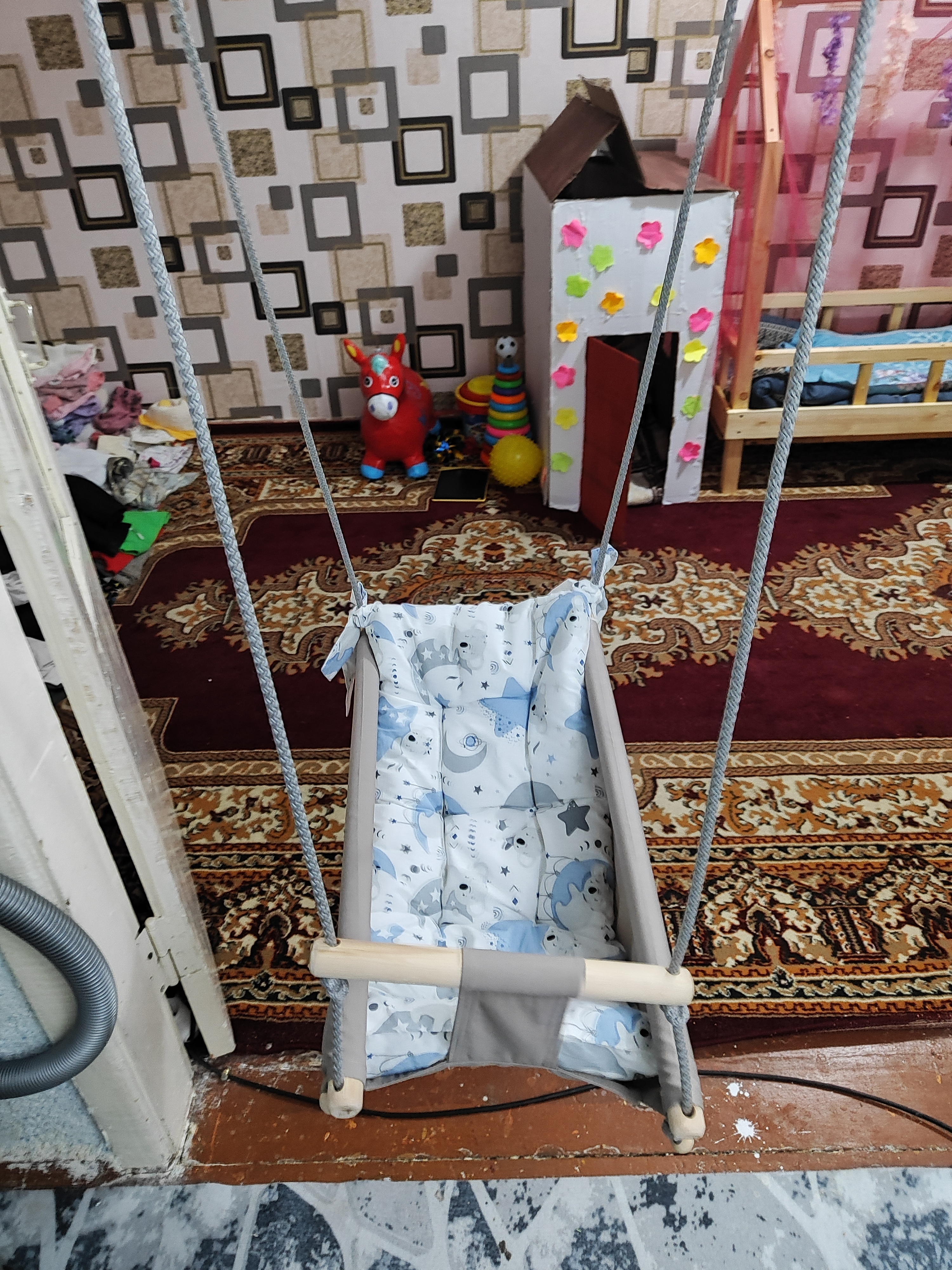 Bolalar osma arg‘imchog‘i, 3 tasi 1 da, yumshoq yostiqli