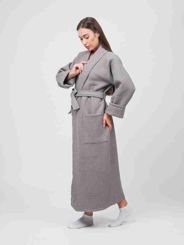 Daryo qirgogida rus jinsi Yumshoq katta eshak