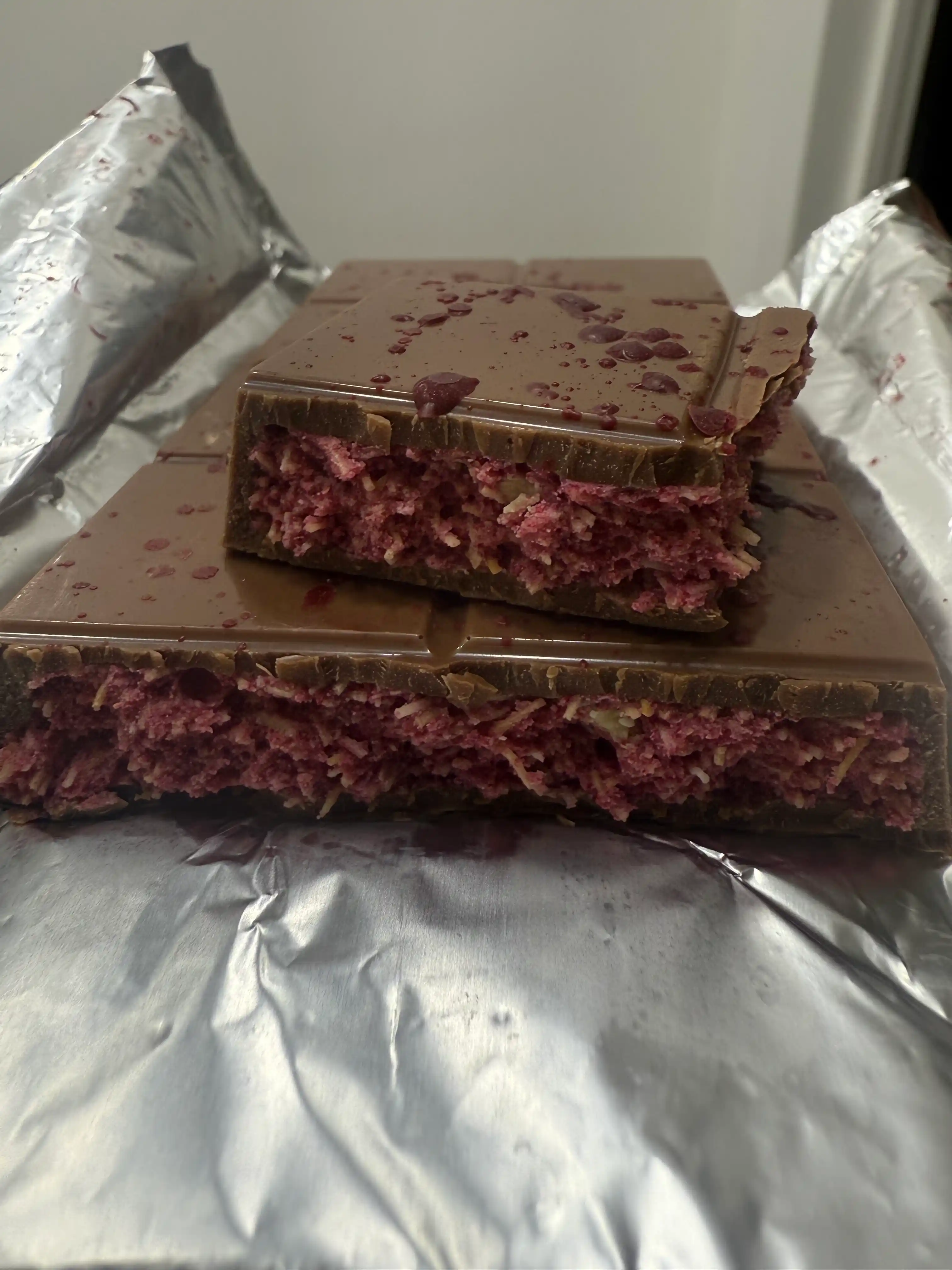 Dubay shokolad, bodom-malina-katafi, 200 gr