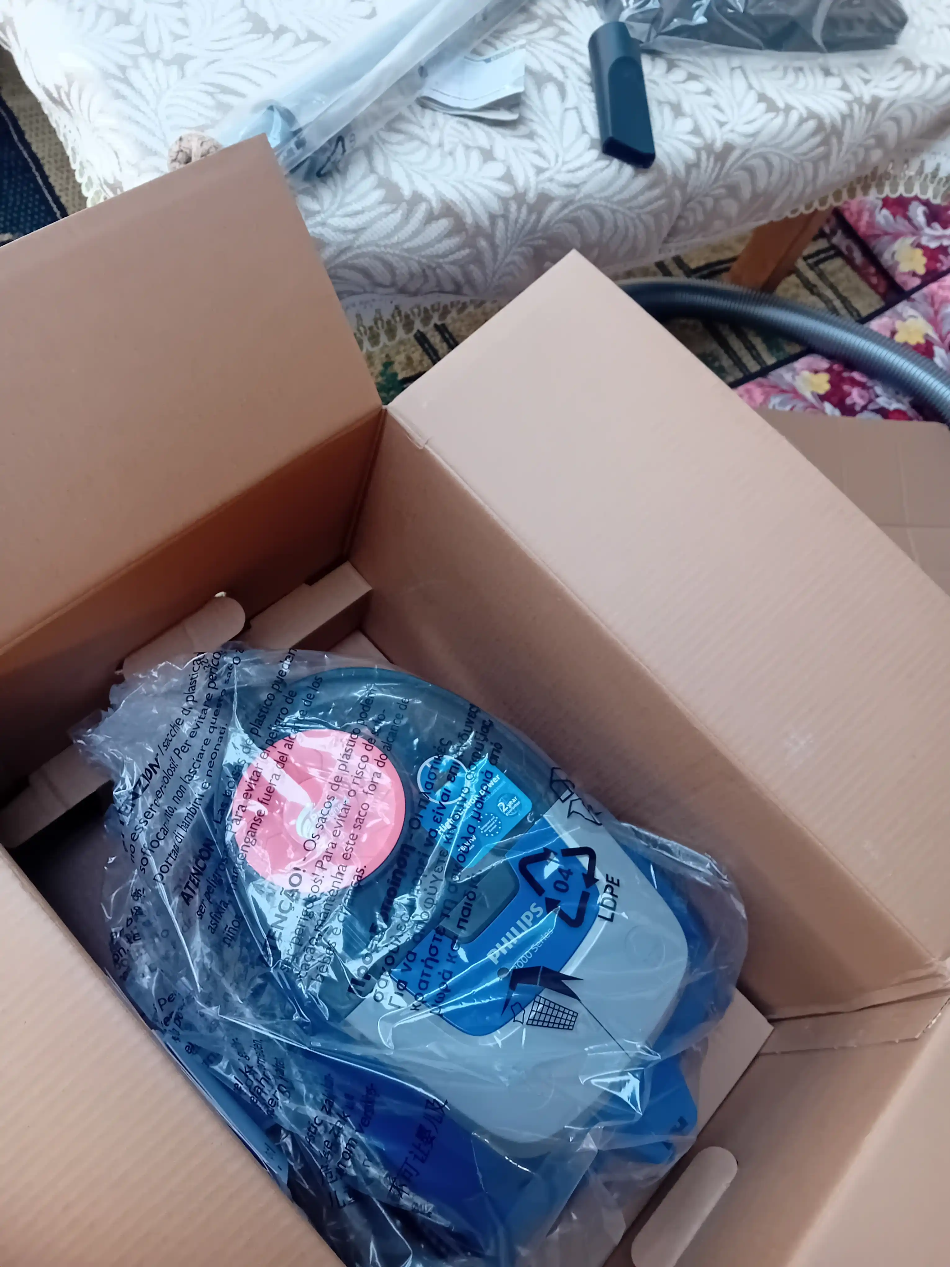 Пылесос Philips XB2062/01