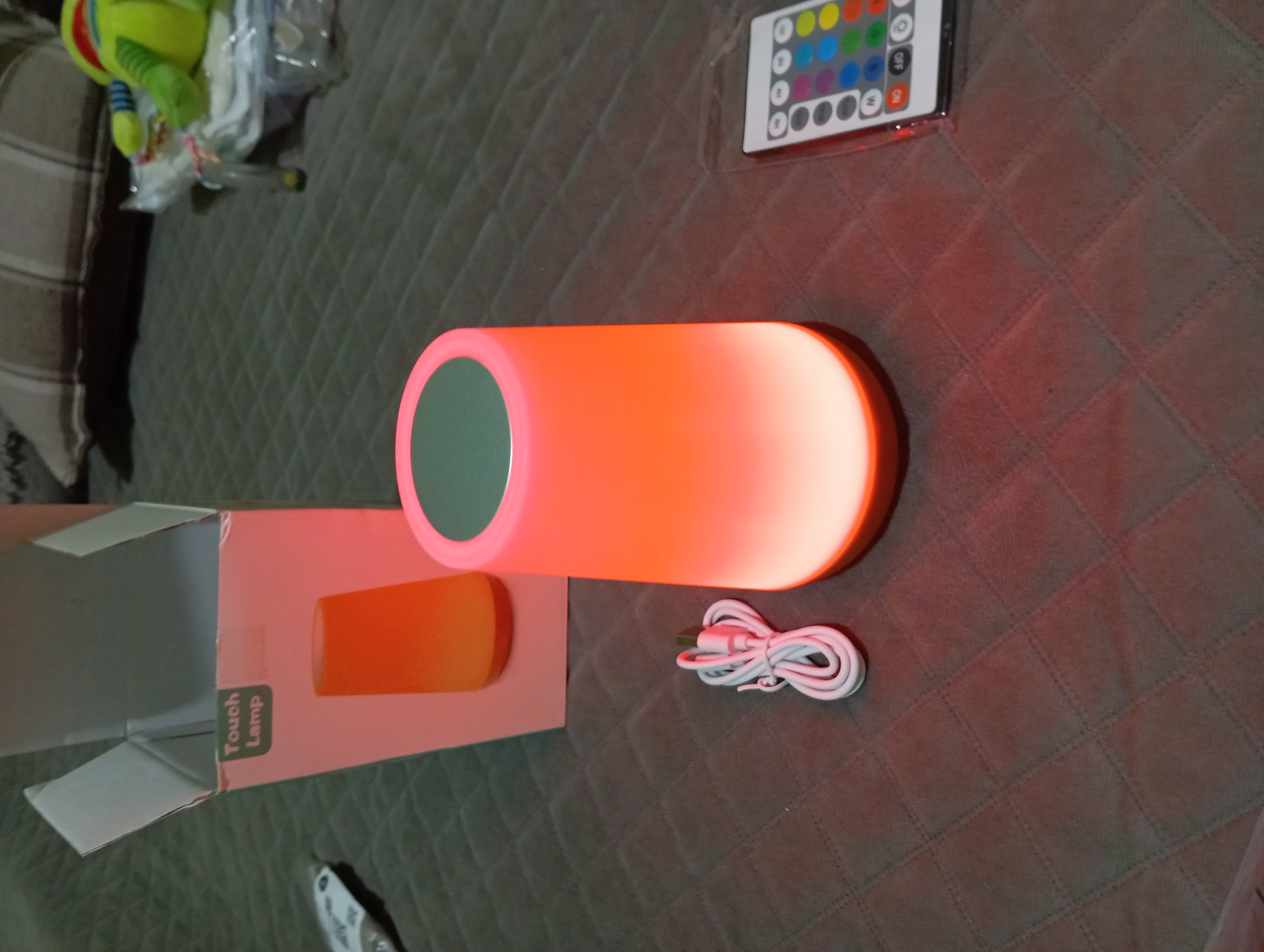 Tungi chiroq bolalar uchun RGB yoritgichli sensorli simsiz masofadan boshqarish pulti