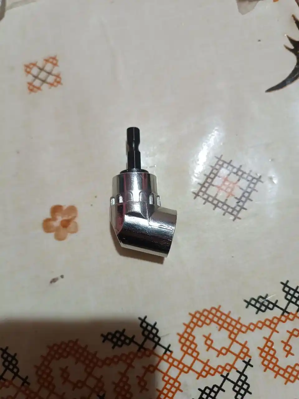 Shurupovёrt va drel uchun yuqori sifatli burchakli nasadka-adapter, 105 daraja, 6,35 mm