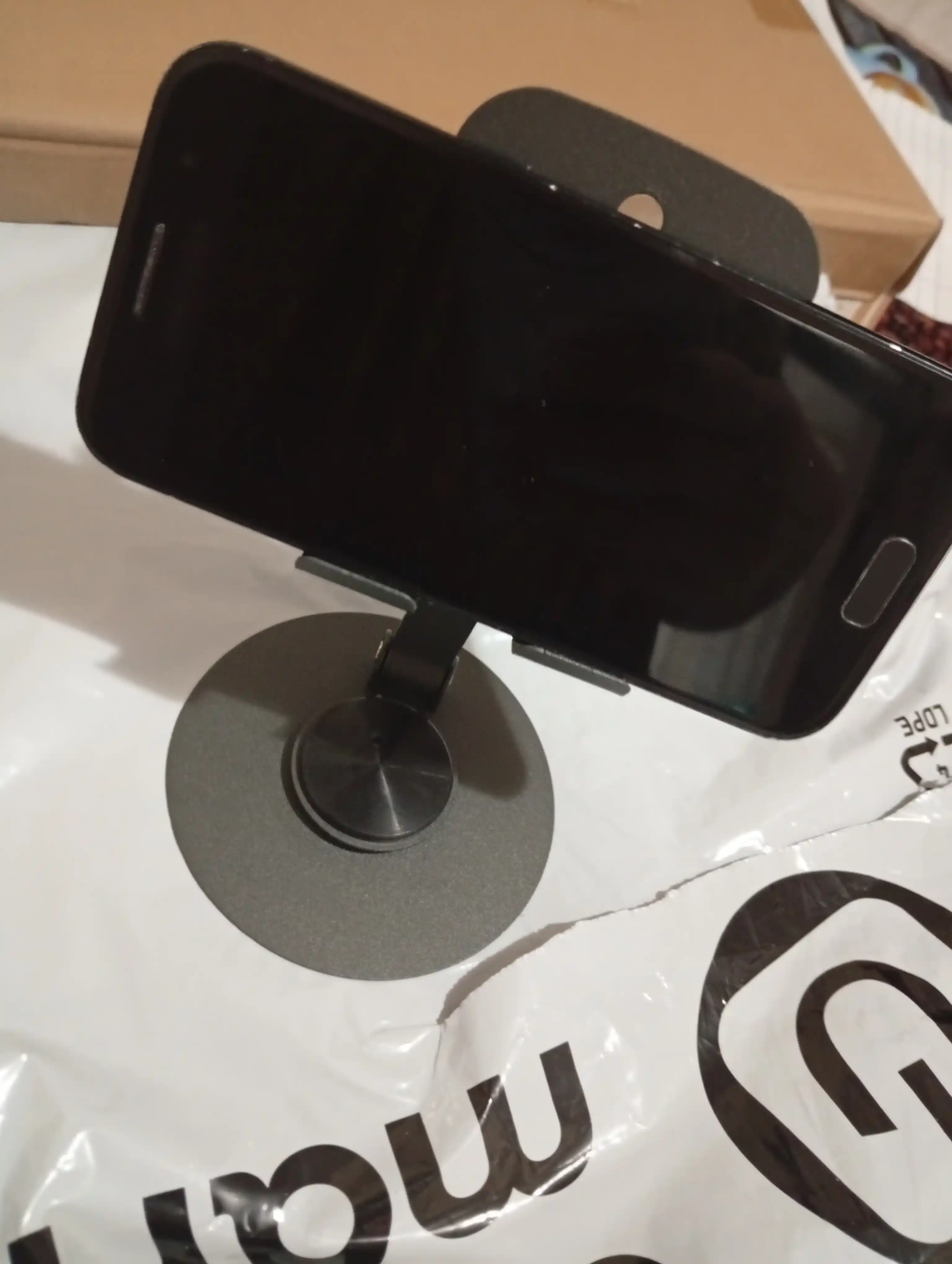 Telefon va planshetlar uchun metall tutqich, 360 darajaga aylanadi, taglik